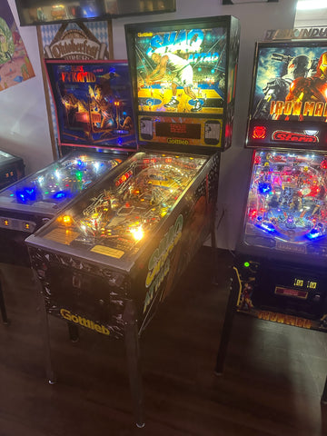 Image of Gottlieb Shaq Attaq Pinball Machine
