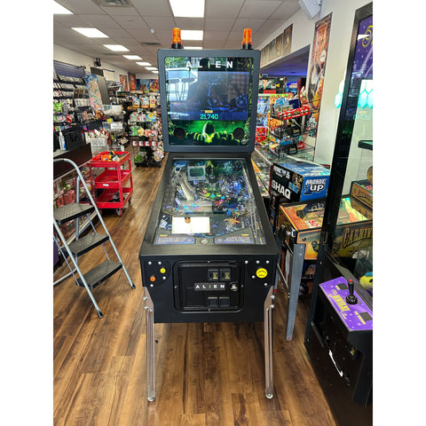 Image of Heighway Pinball Alien Pinball Machine