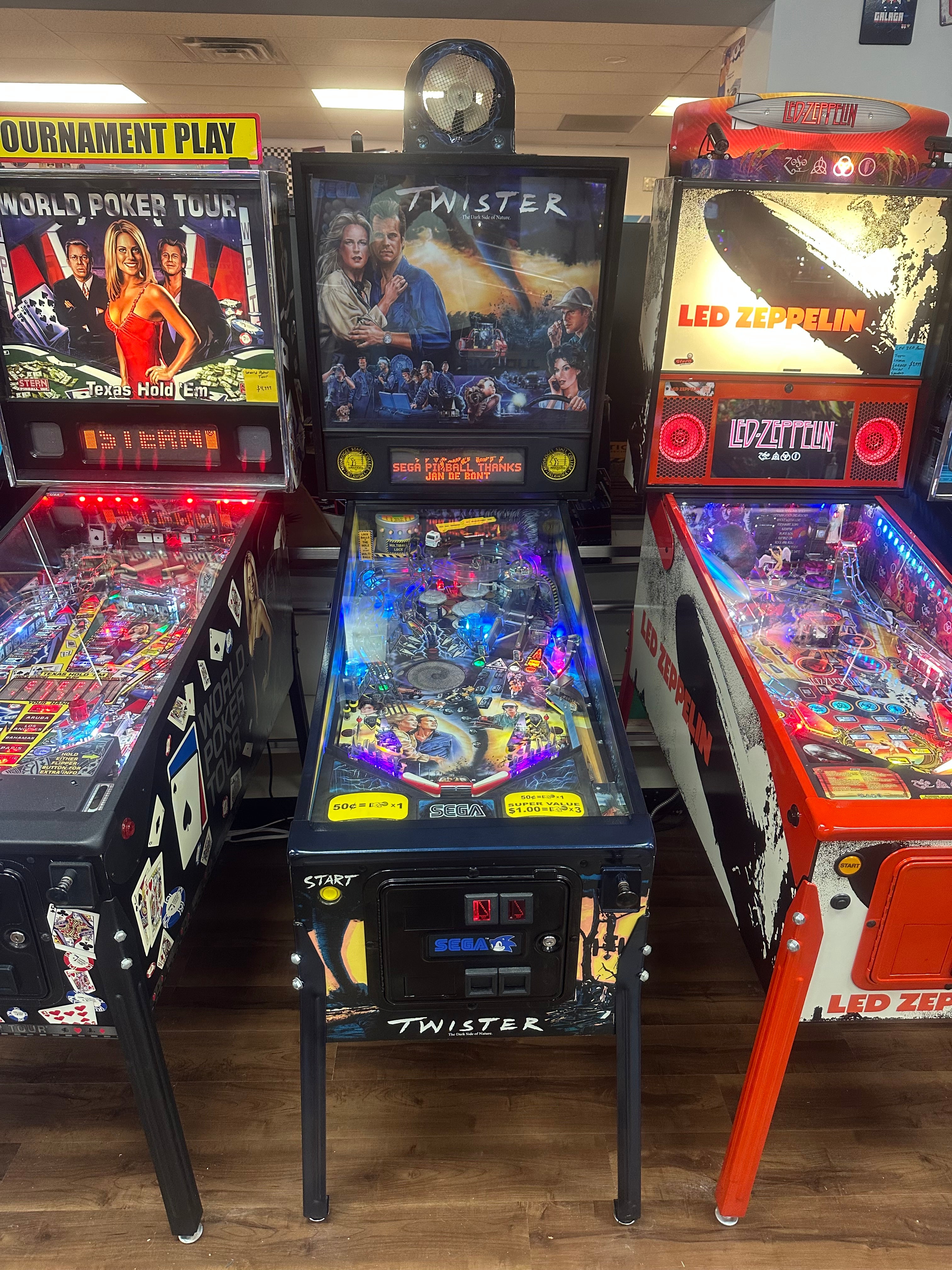 SEGA Twister Pinball Machine