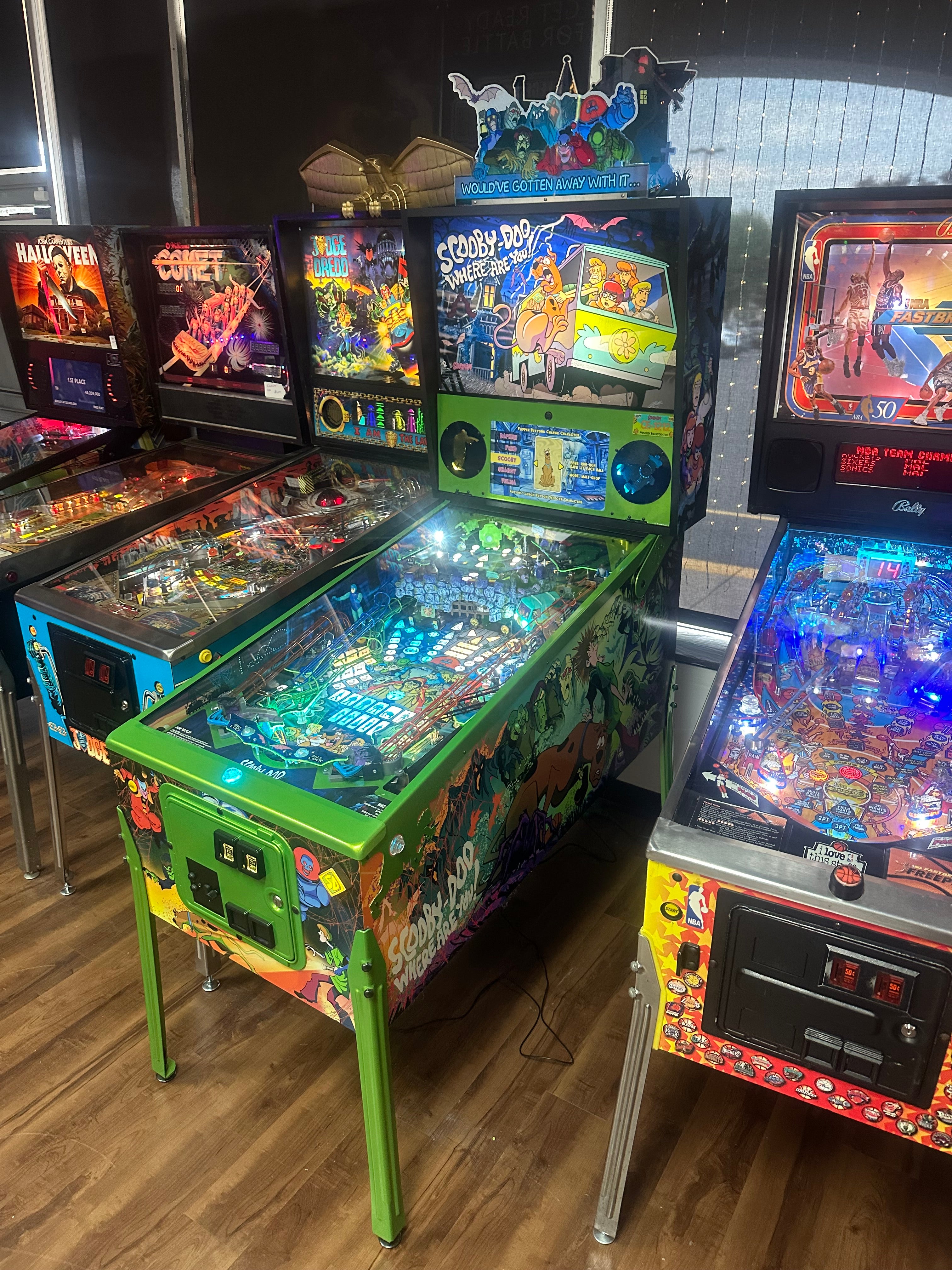 Spooky Pinball Scooby-Doo Collectors Edition Pinball Machine