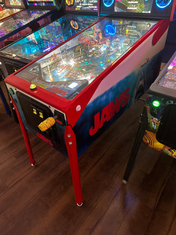 Image of Stern Pinball LOADED Jaws 50th Anniversary Pinball Machine with Stern Topper