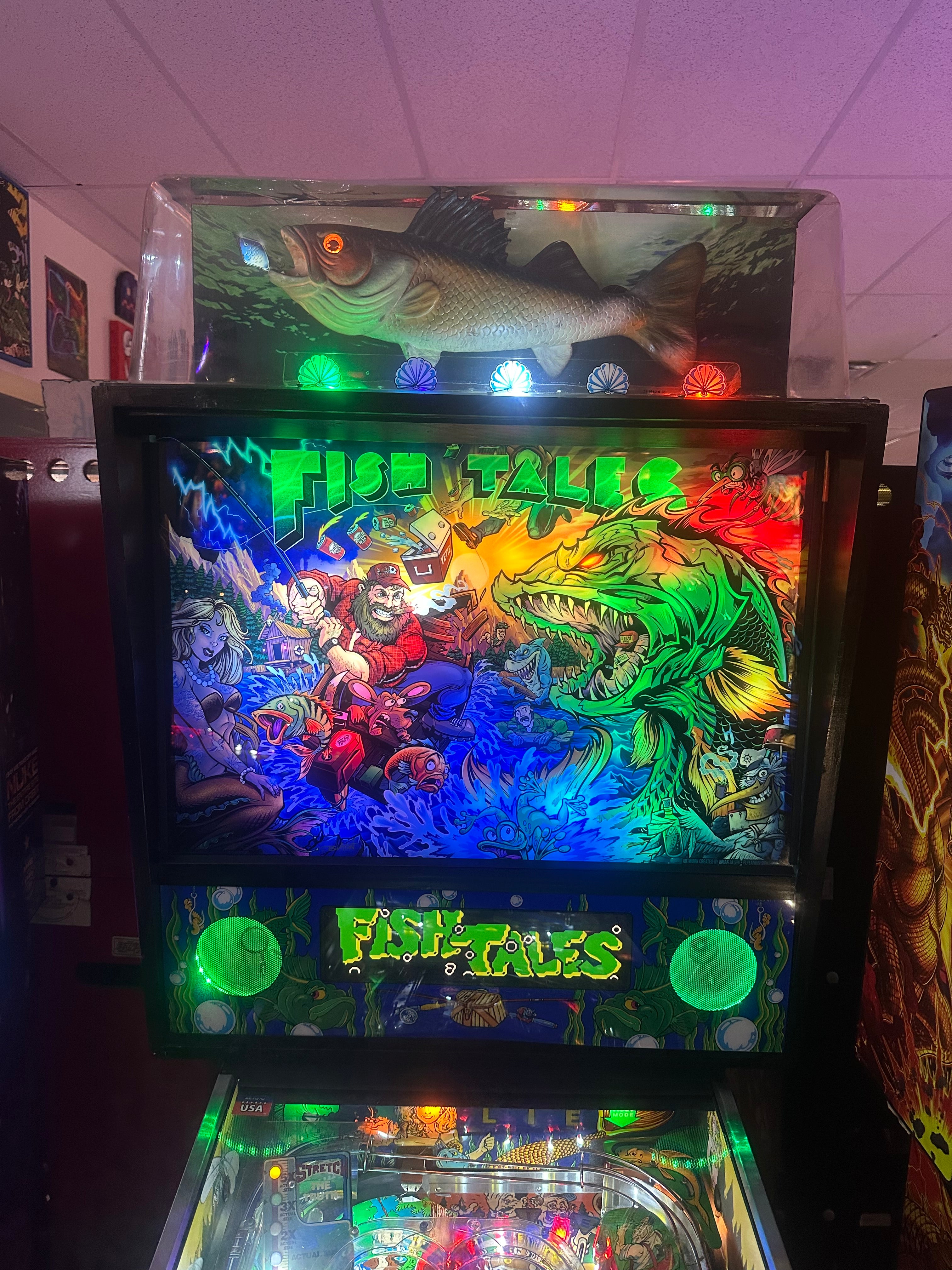 Williams LOADED Fish Tales Pinball Machine