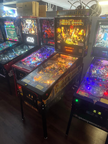 Image of Stern Pinball Pirates of the Caribbean Pinball Machine