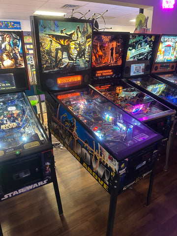 Image of SEGA Starship Troopers Pinball Machine