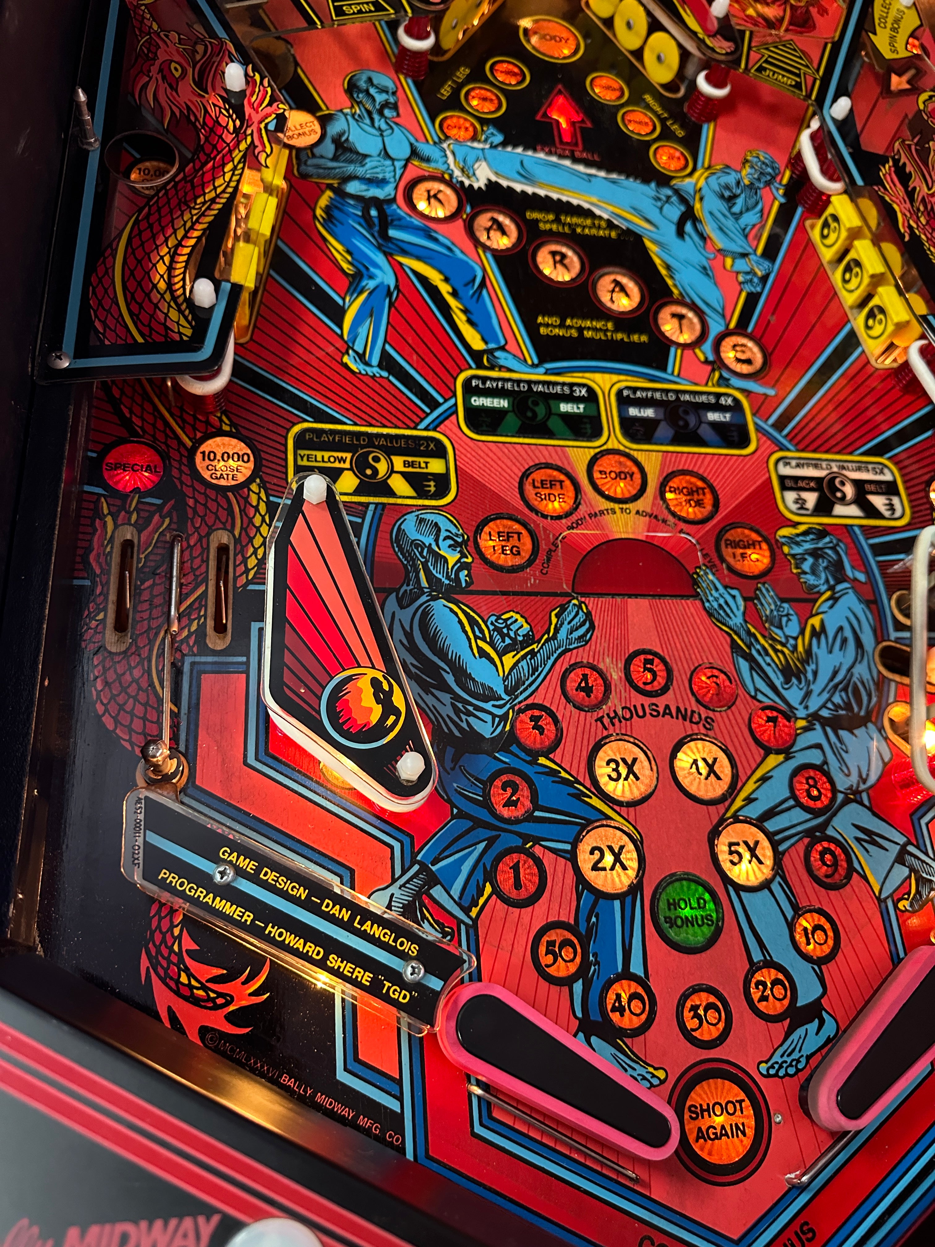 Bally Black Belt Pinball Machine