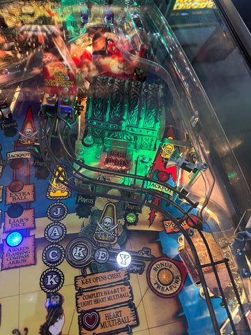 Image of Stern Pinball LOADES Pirates of the Caribbean Pinball Machine