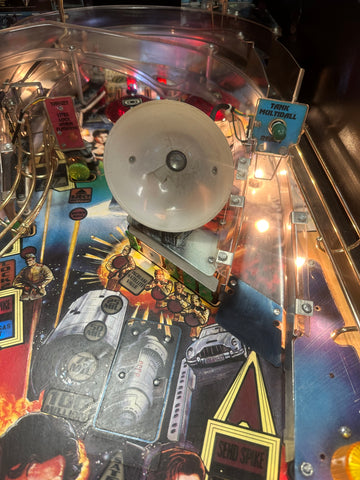 Image of SEGA Goldeneye Pinball Machine