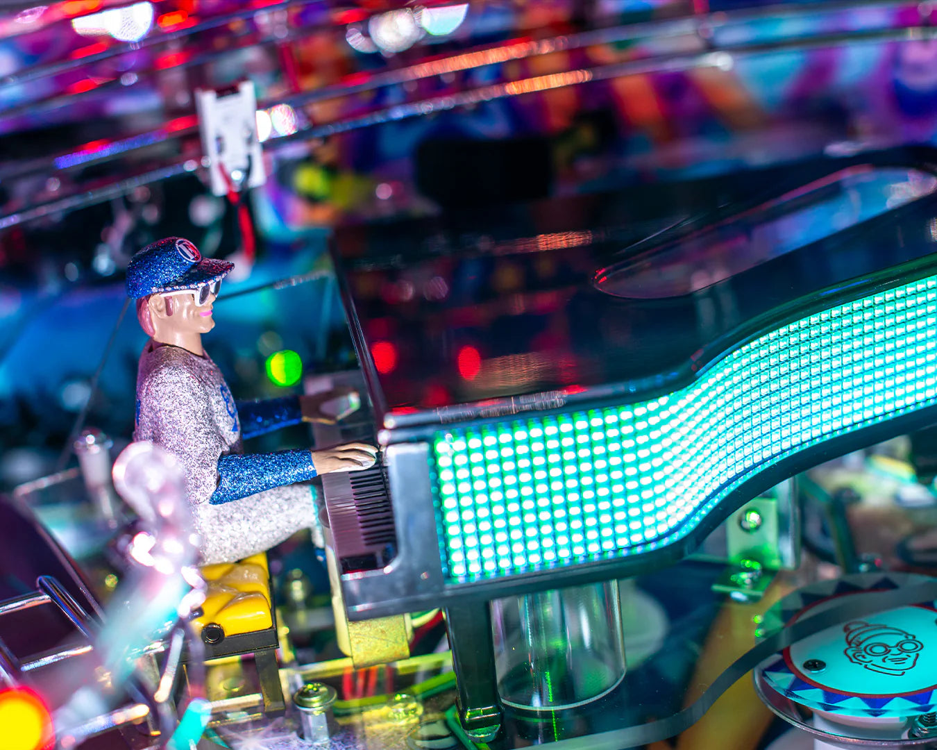 JJP Elton John Platinum Edition Pinball Machine