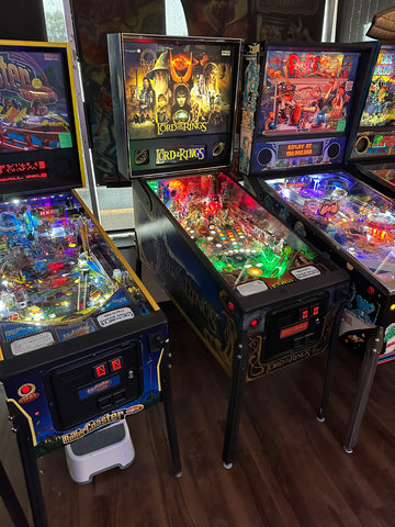 Image of Stern Pinball LOADED The Lord of the Rings Pinball Machine
