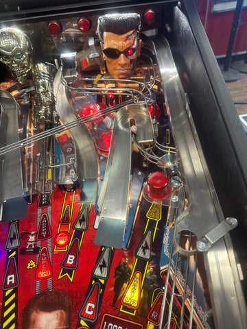 Image of Stern Pinball Terminator 3: Rise of the Machines Pinball Machine