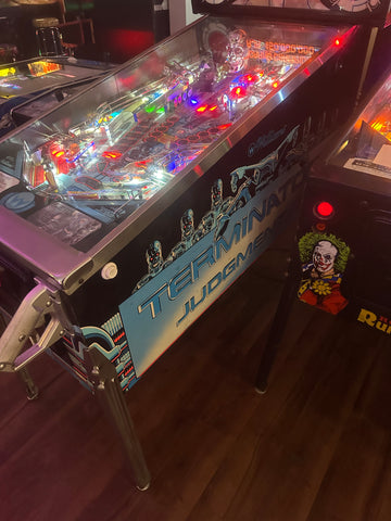 Image of Williams Terminator 2: Judgement Day Pinball Machine