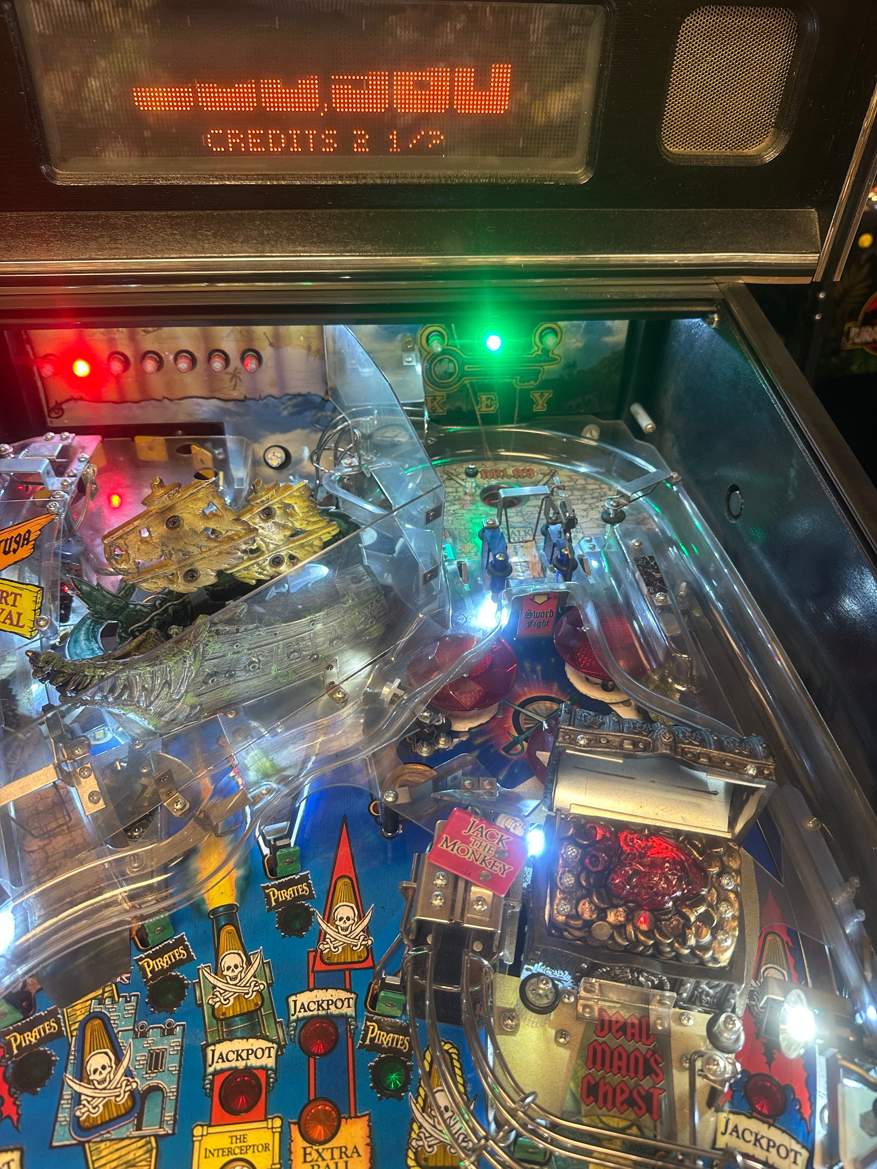 Stern Pinball Pirates of the Caribbean Pinball Machine