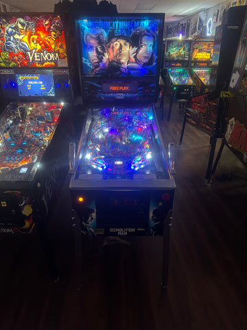 Image of Williams Demolition Man Pinball Machine