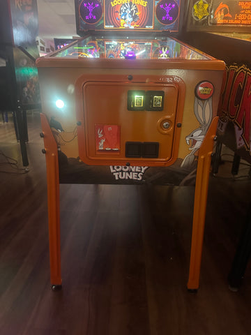 Image of Spooky Pinball Looney Tunes Collectors Edition Pinball Machine