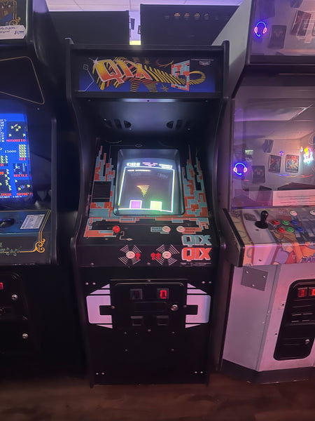 Taito QIX Classic Upright Arcade Game – Game and Sport World