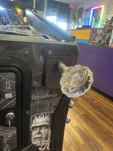 Image of Stern Pinball LOADED The Munsters Premium Black & White Pinball Machine