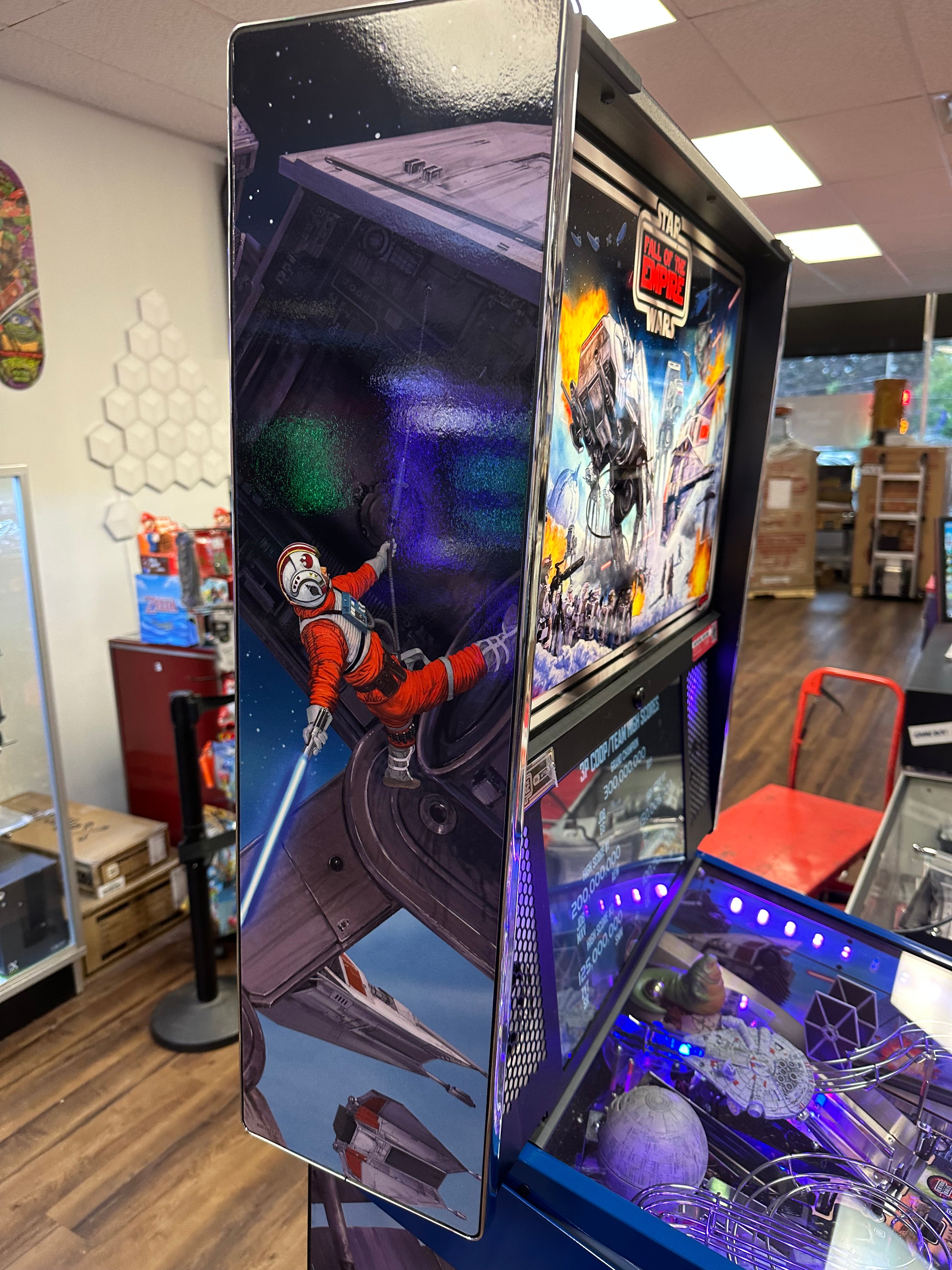 Stern Pinball Star Wars: Fall of the Empire Limited Edition Pinball Machine