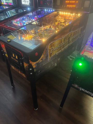 Image of Stern Pinball Pirates of the Caribbean Pinball Machine