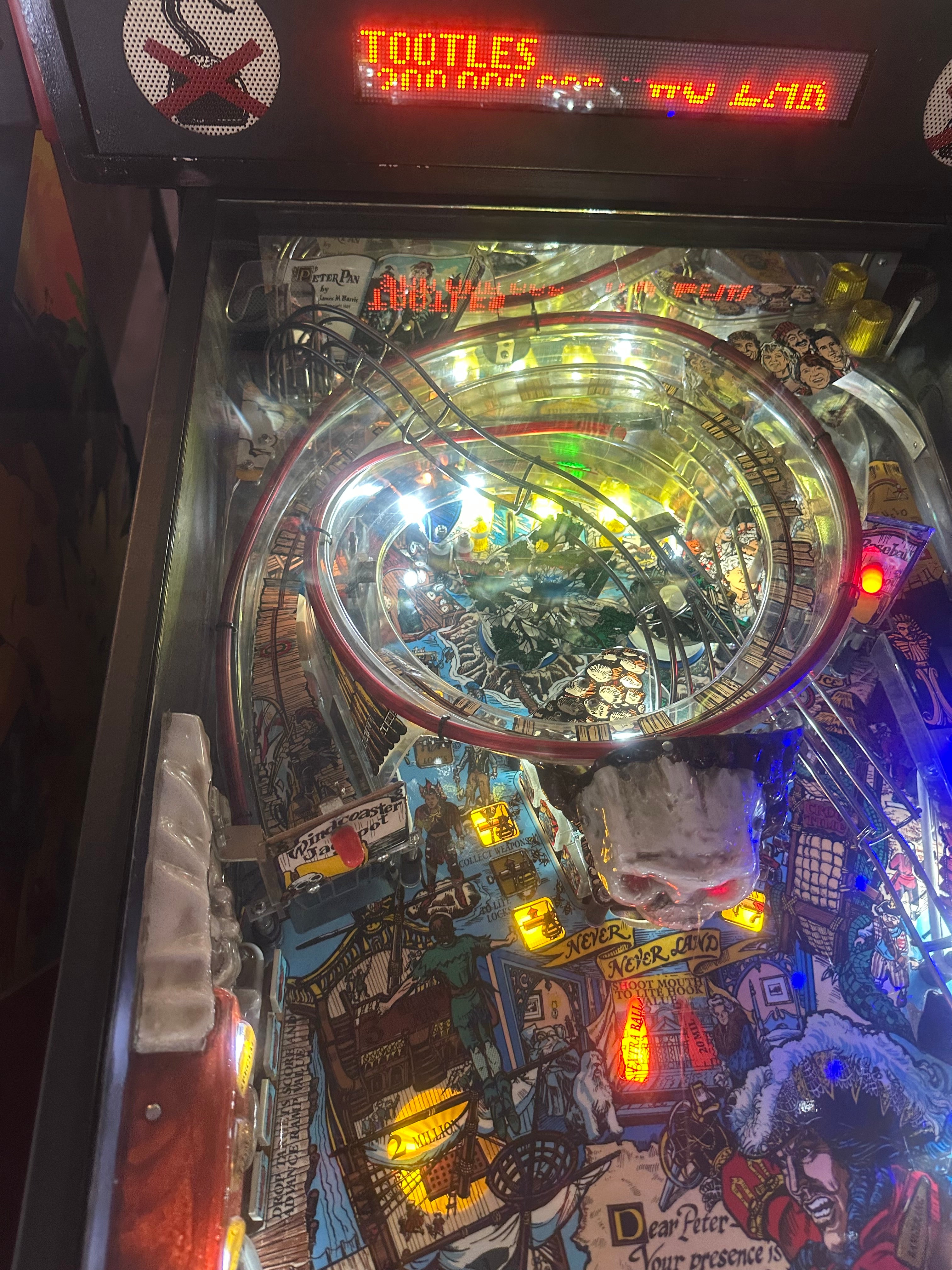Data East Hook Pinball Machine