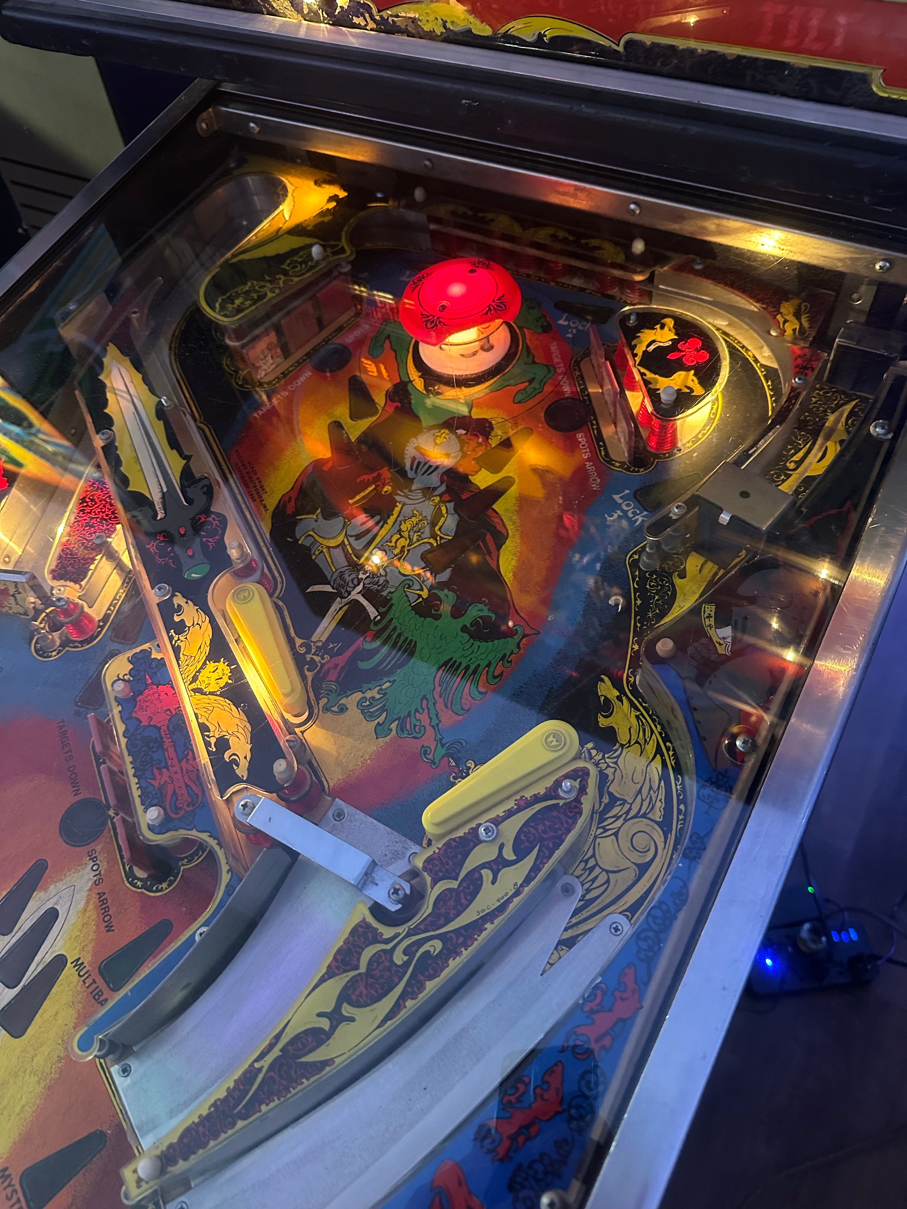Williams Black Knight Pinball Machine