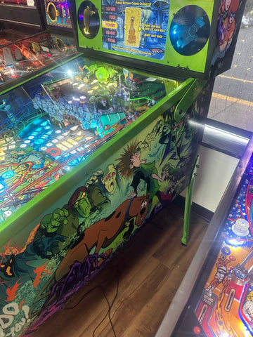 Image of Spooky Pinball Scooby-Doo Collectors Edition Pinball Machine