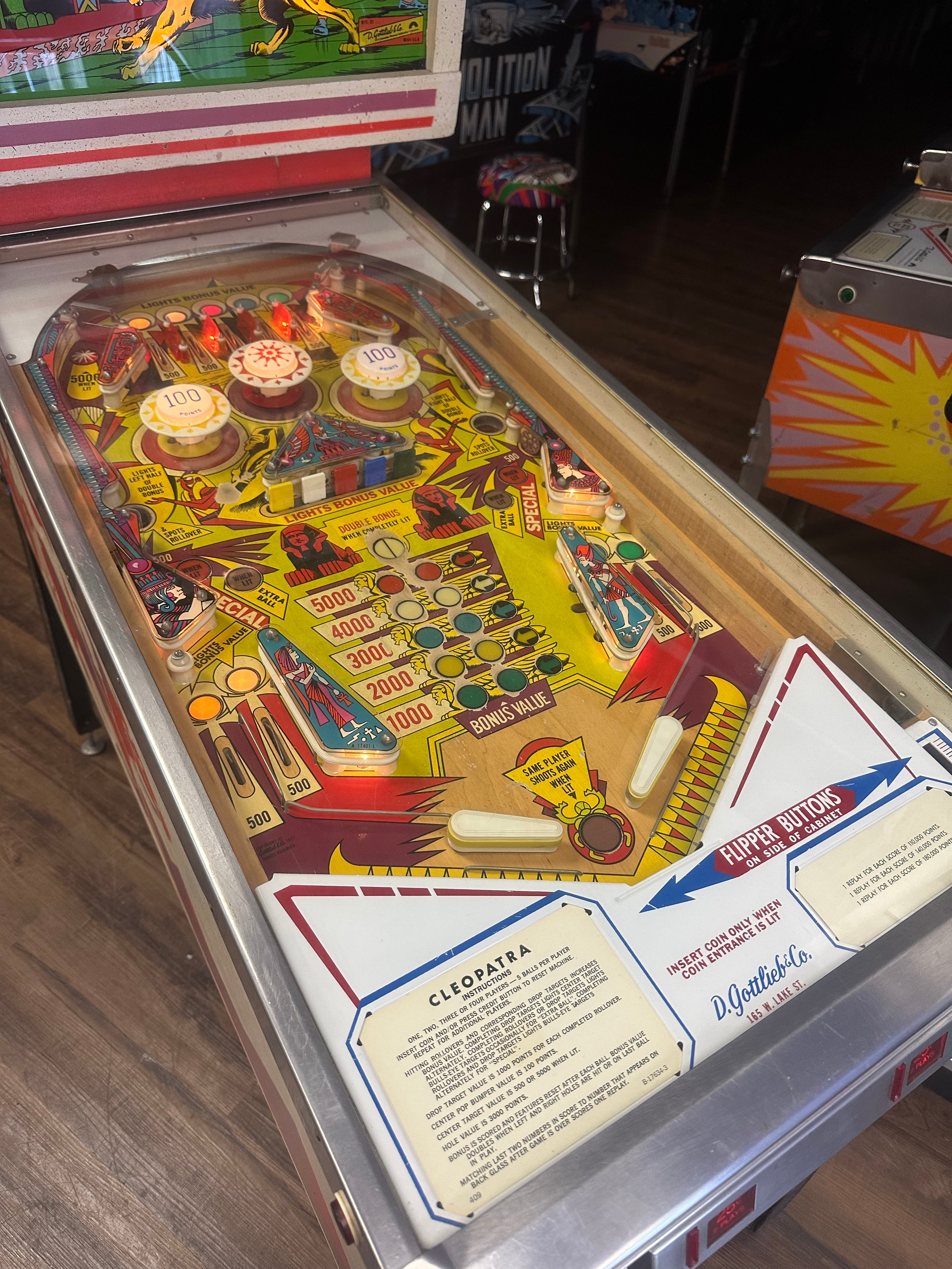 Gottlieb Cleopatra Pinball Machine