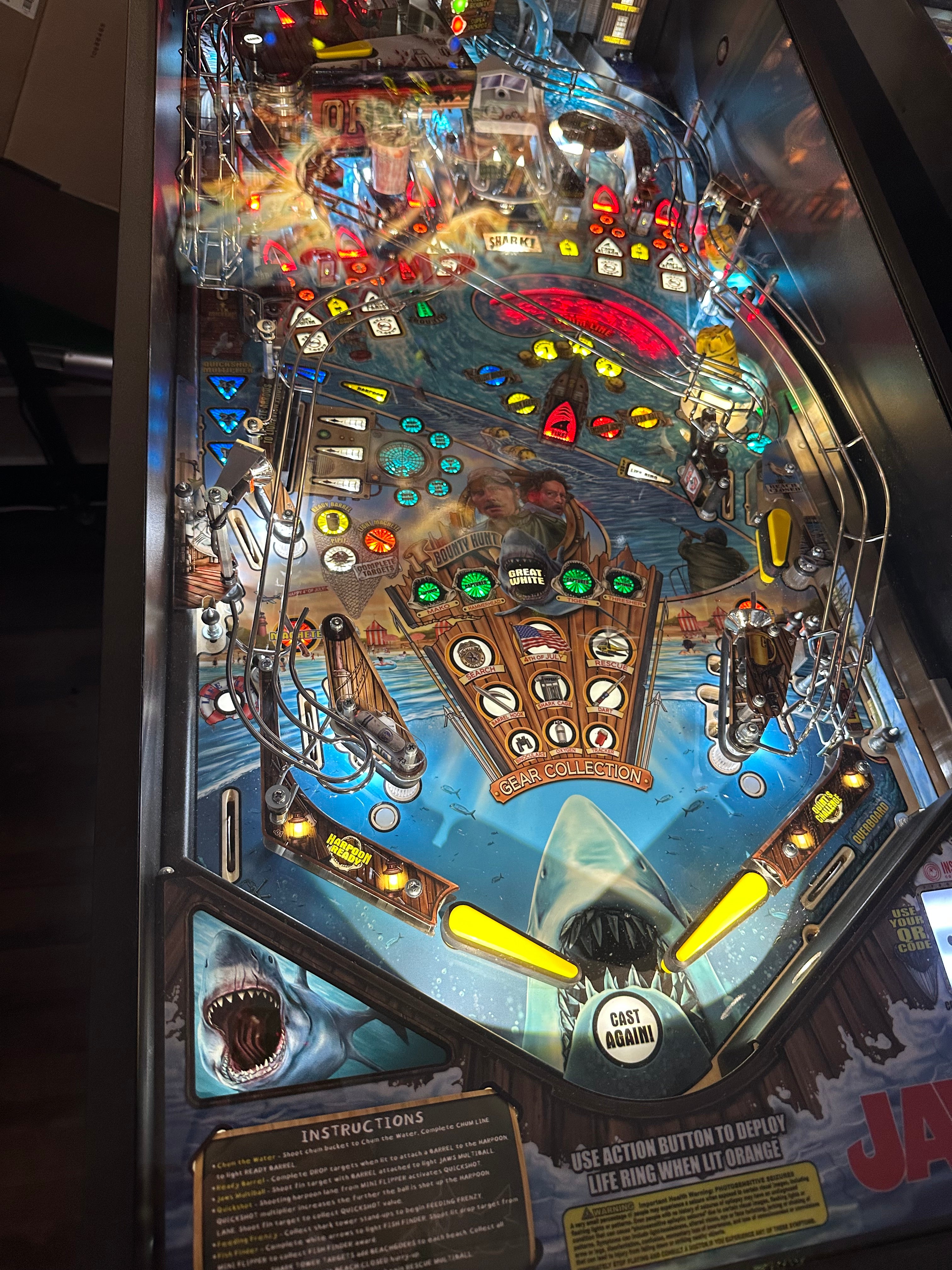Stern Pinball Jaws Premium Pinball Machine
