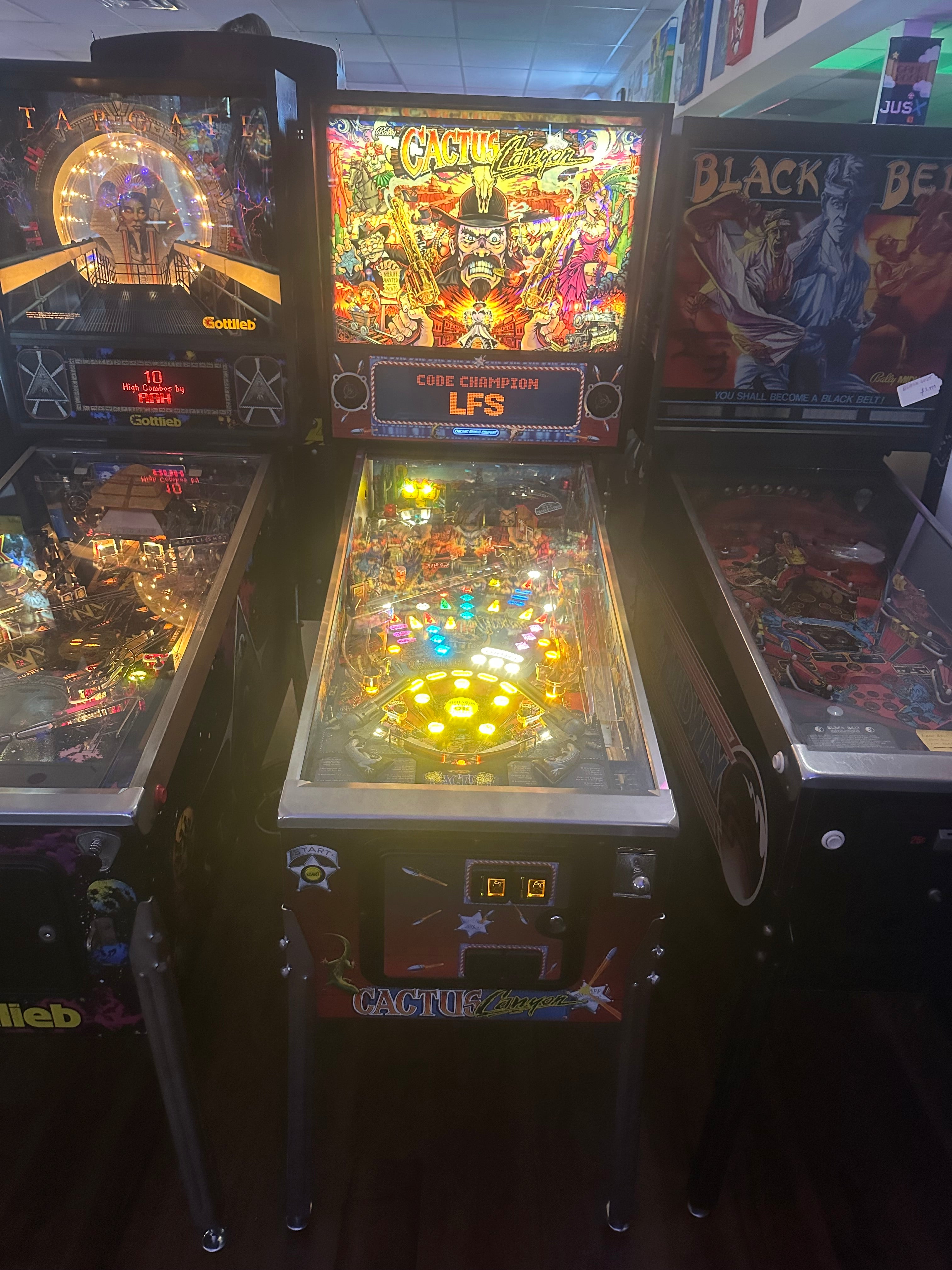 CGC LOADED Cactus Canyon Special Edition Pinball Machine