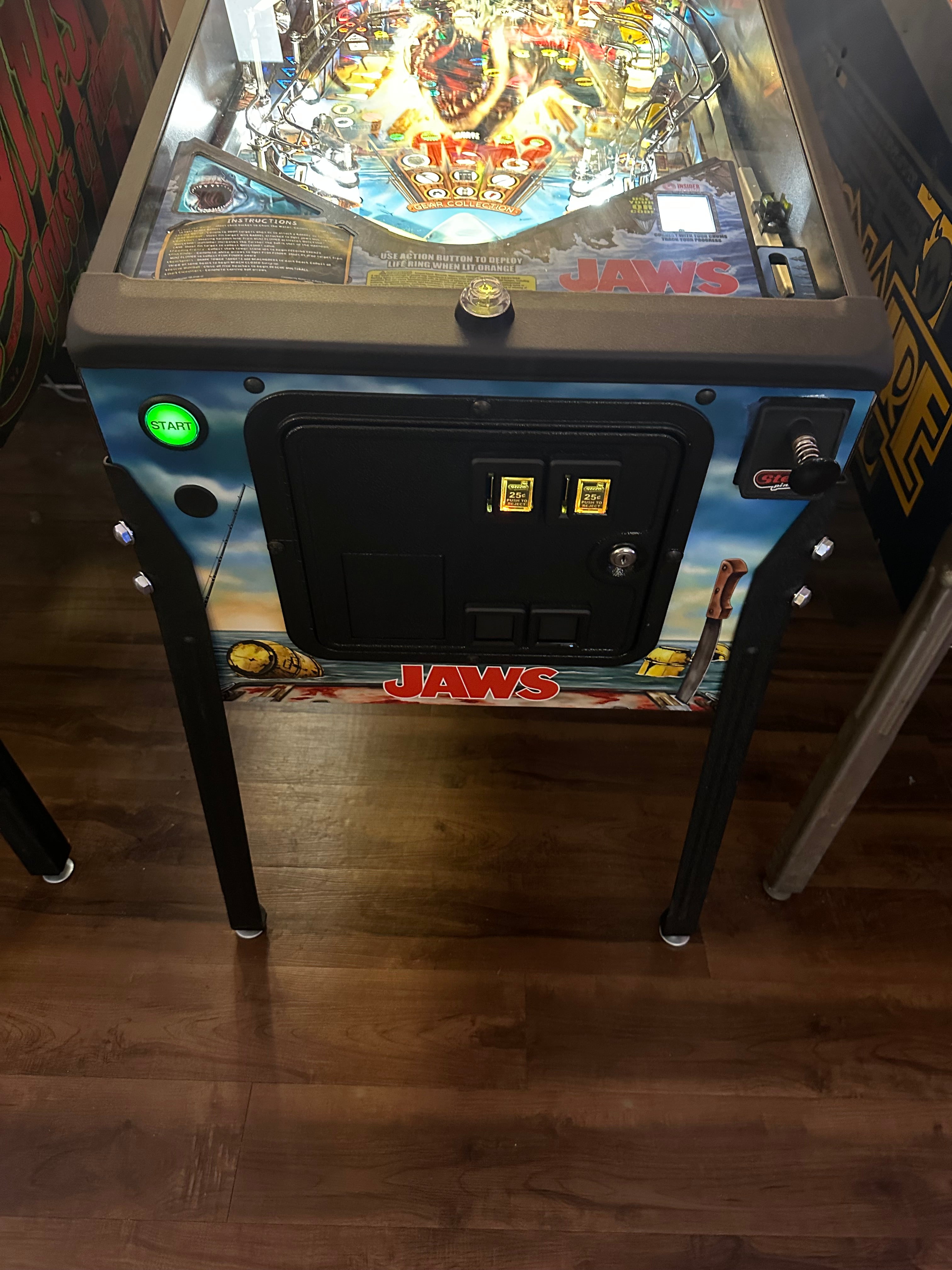 Stern Pinball Jaws Premium Pinball Machine