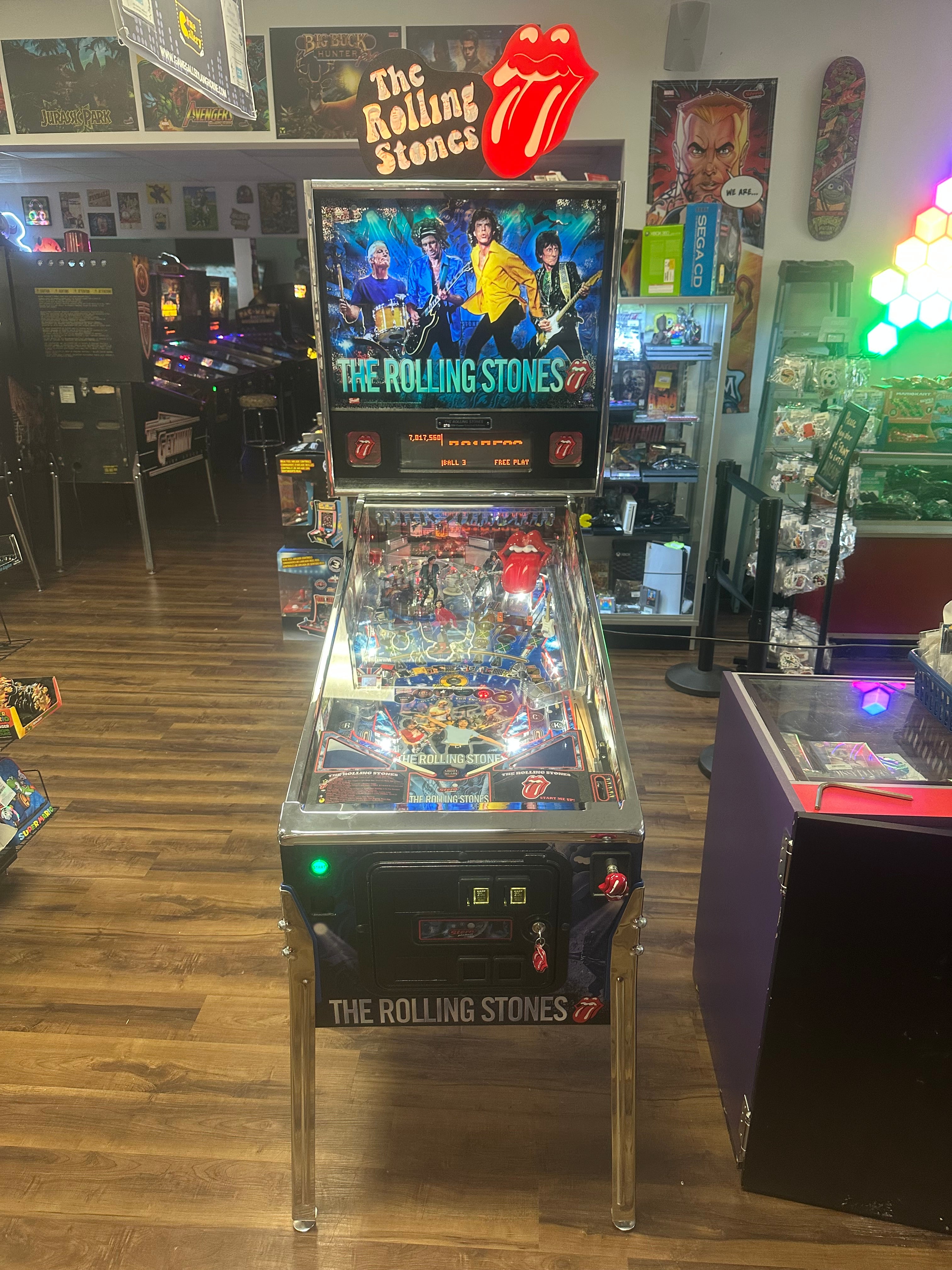 Stern Pinball LOADED The Rolling Stones Limited Edition Pinball Machine