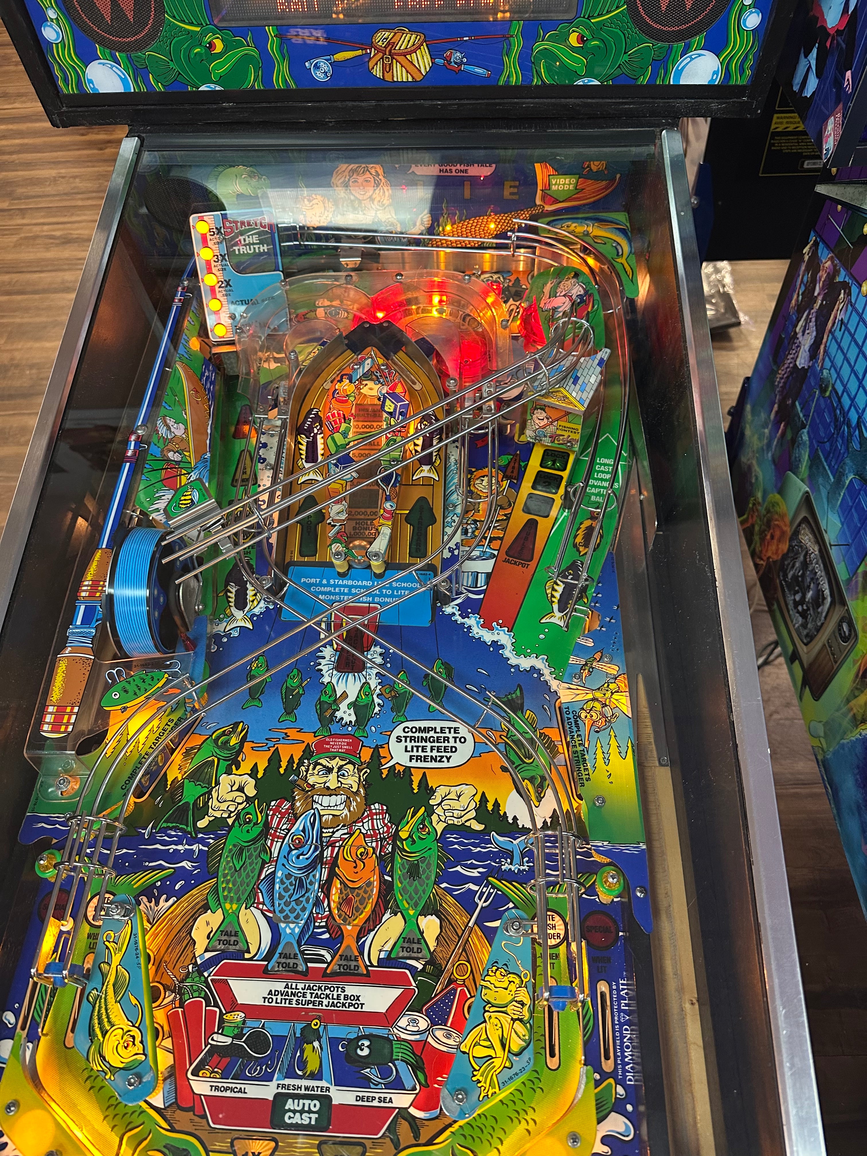Williams Fish Tales Pinball Machine