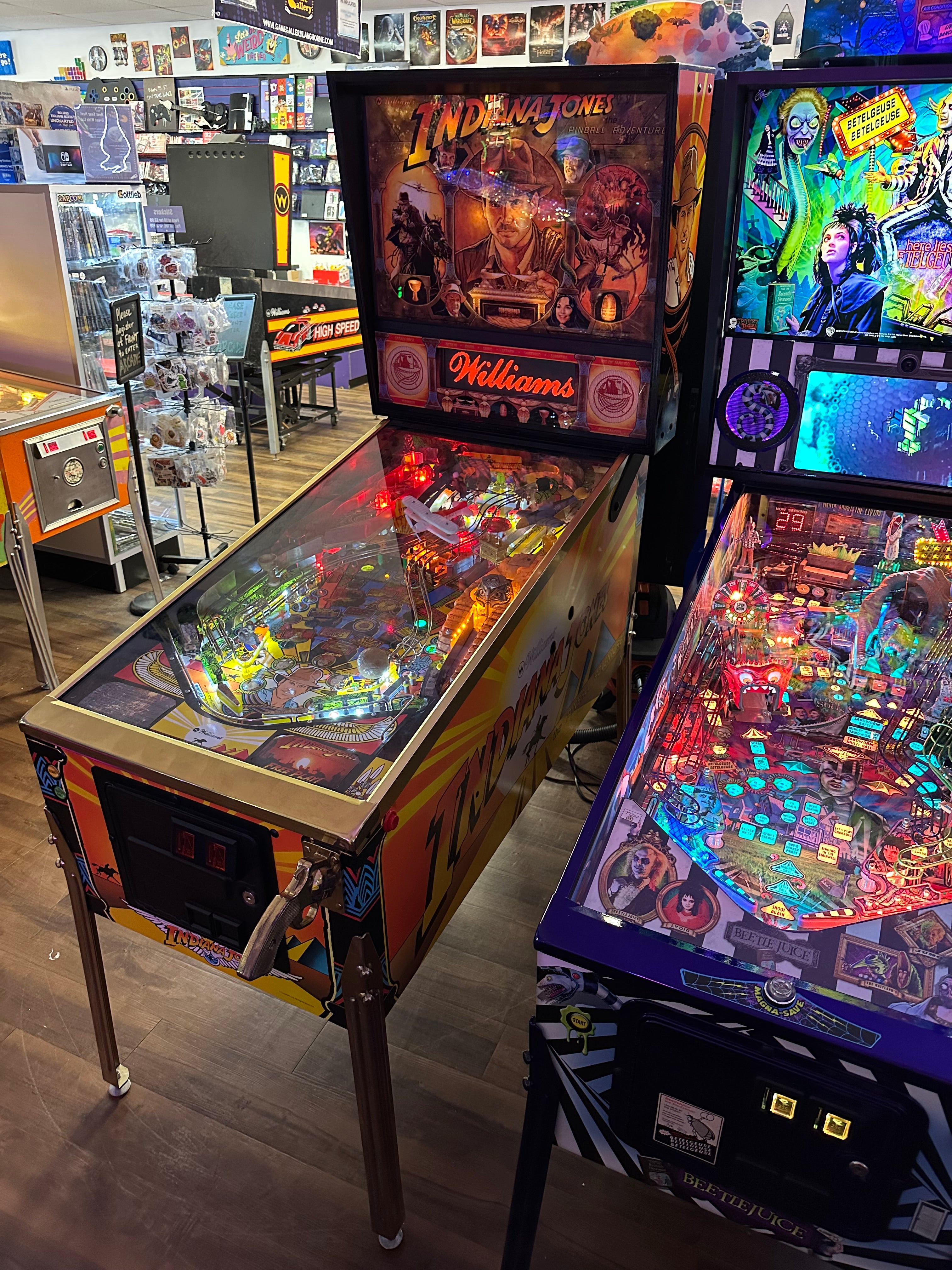 Williams LOADED Indiana Jones: The Pinball Adventure Pinball Machine