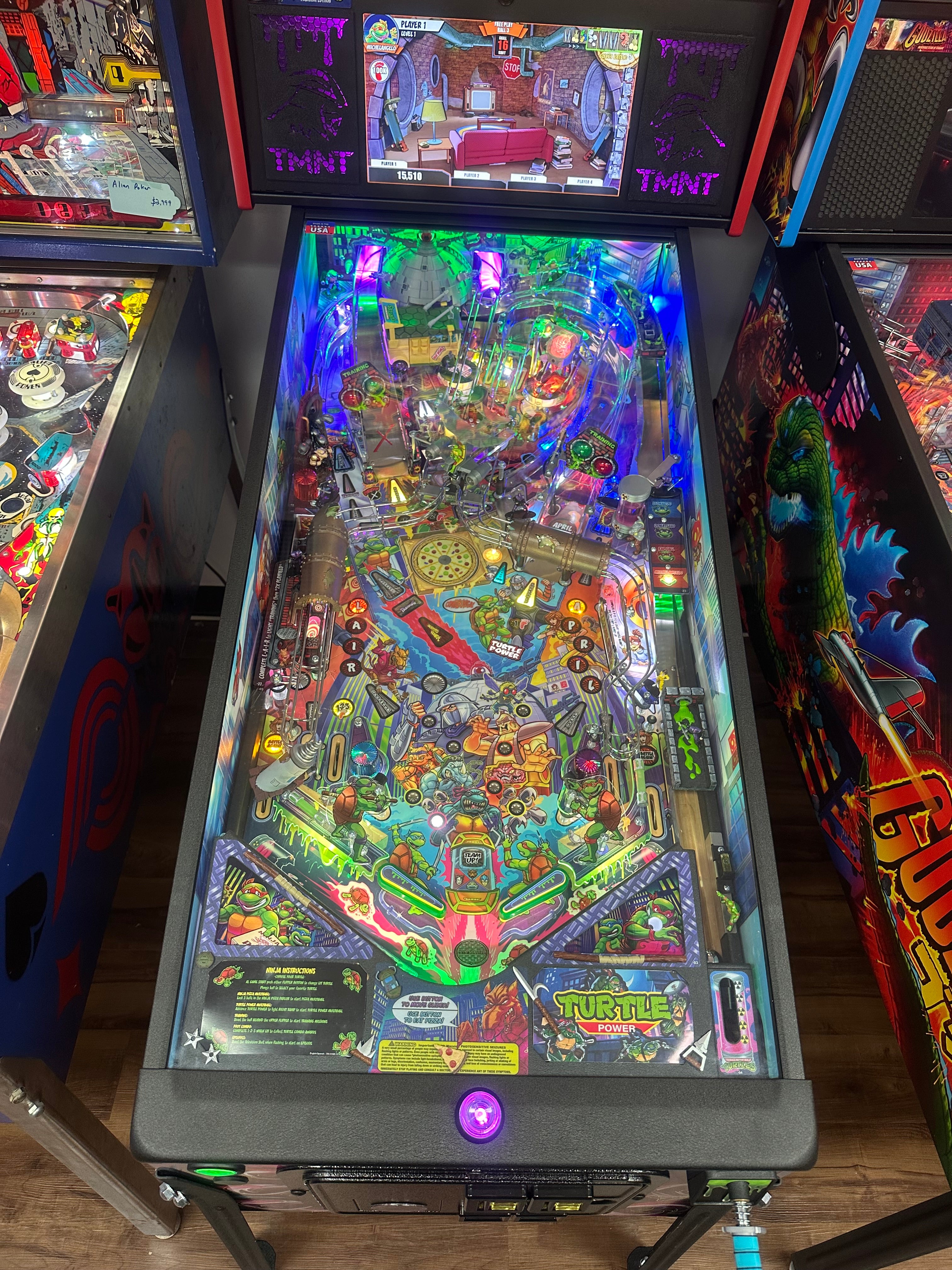 Stern Pinball LOADED Teenage Mutant Ninja Turtles Premium Pinball Machine