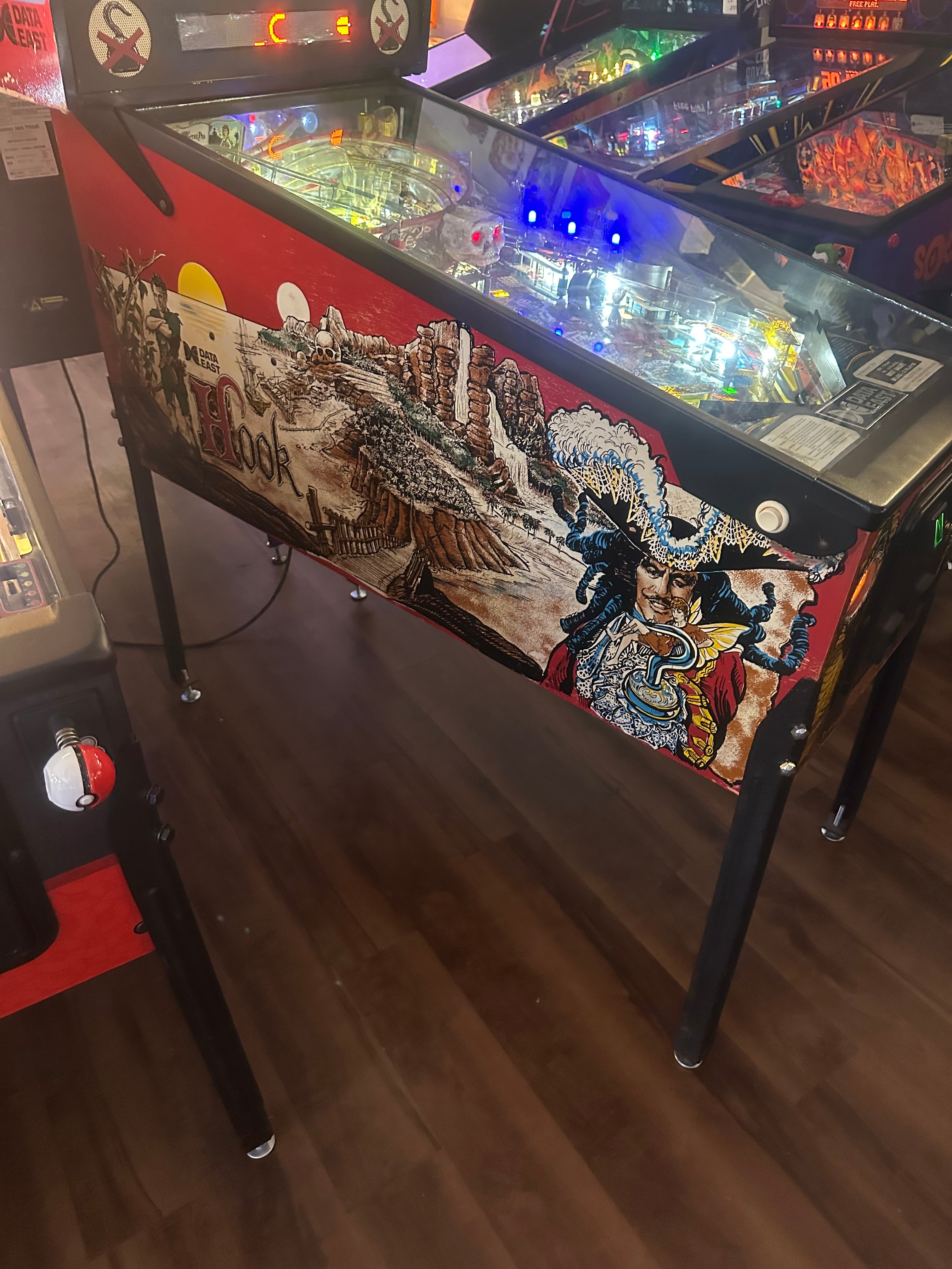 Data East Hook Pinball Machine