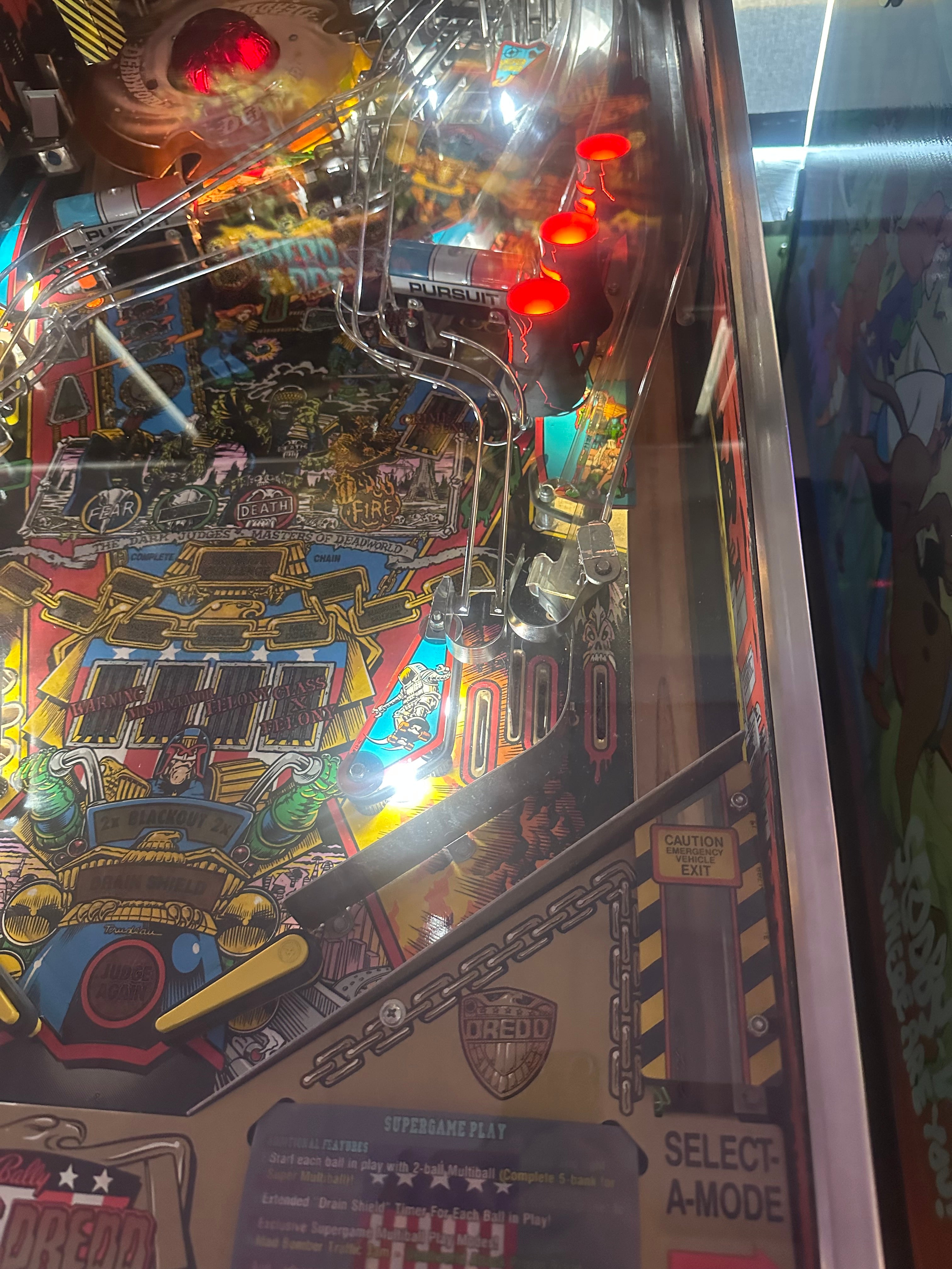 Bally Judge Dredd Pinball Machine
