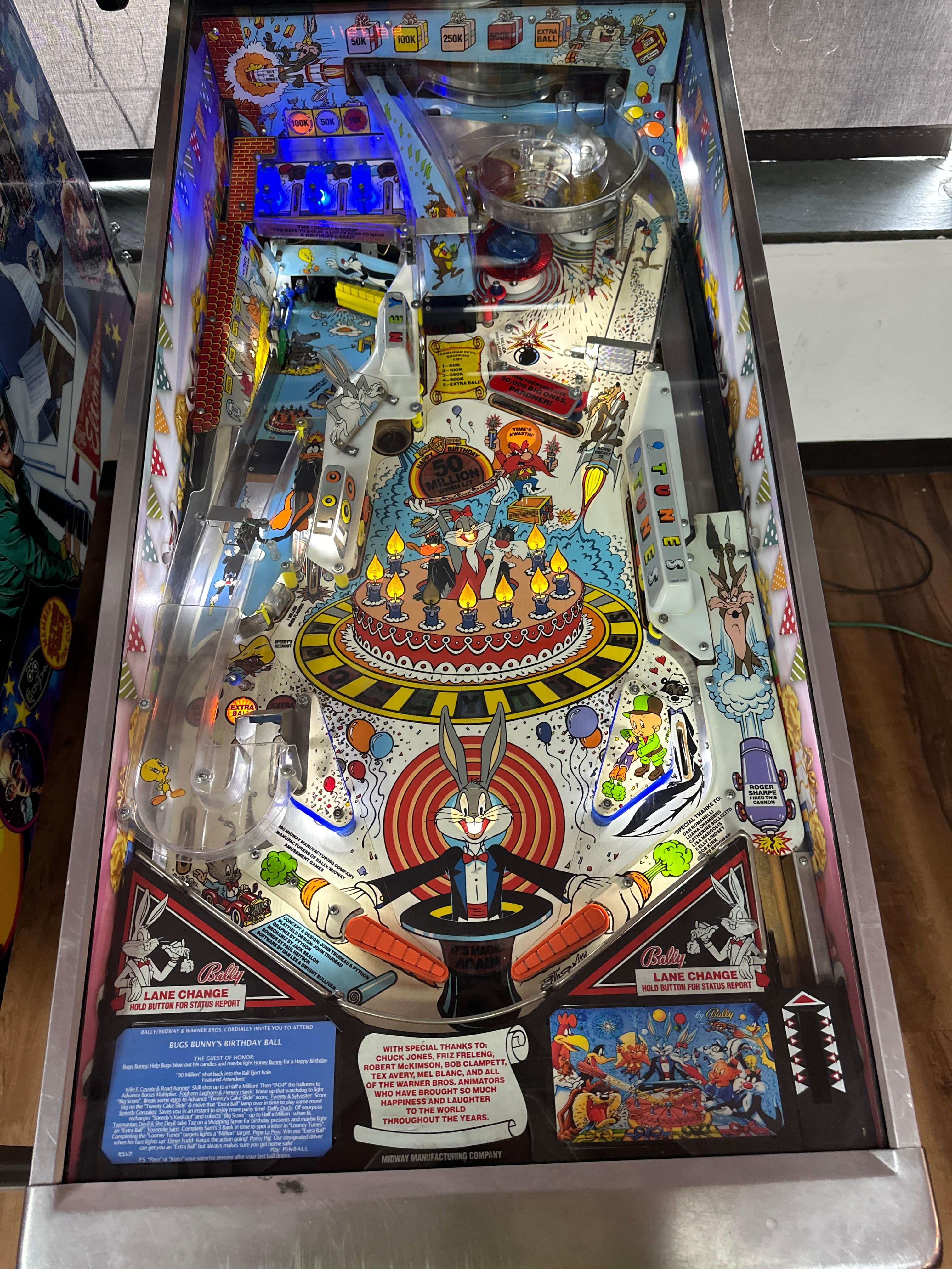 Bally Bugs Bunny's Birthday Ball Pinball Machine