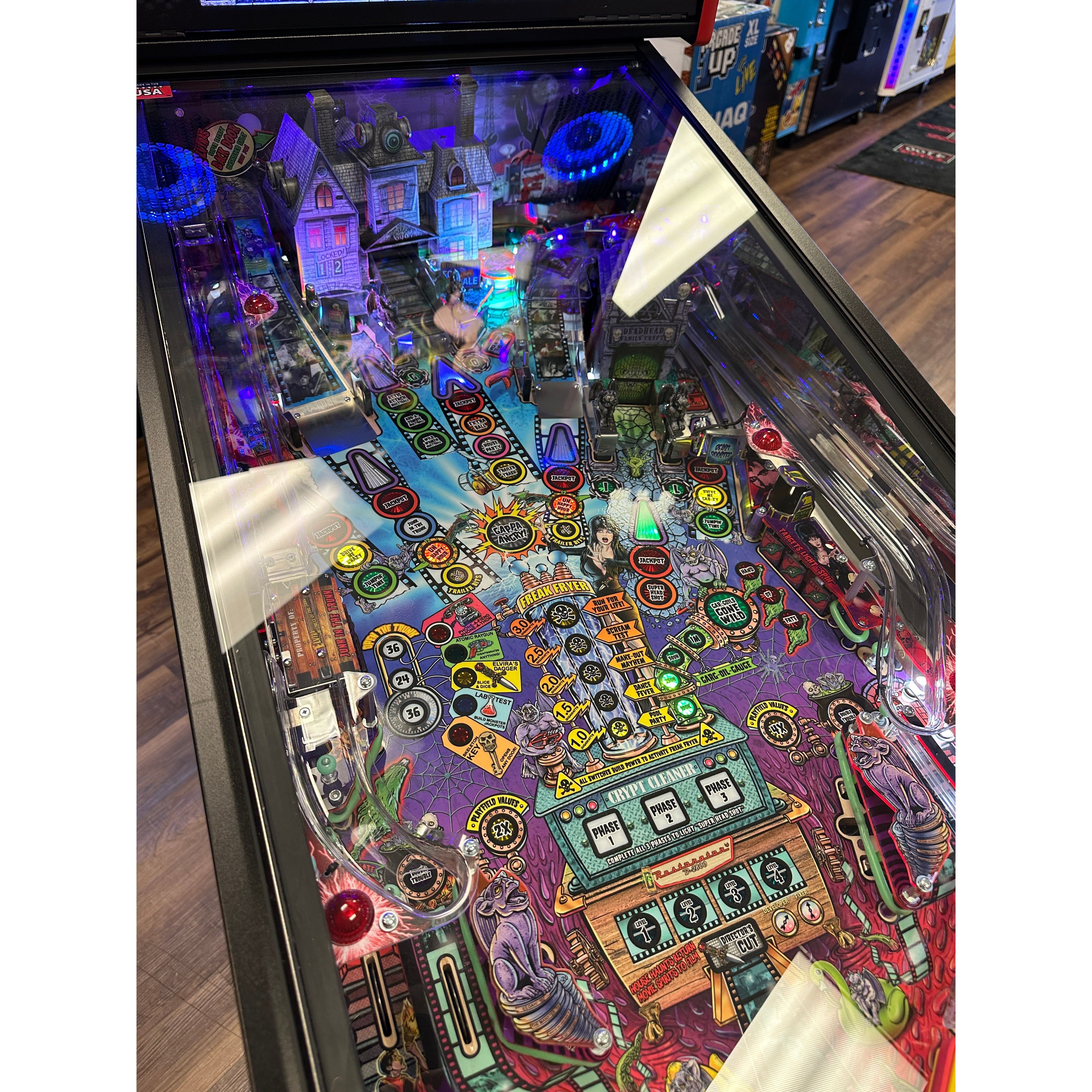 Stern Pinball Elvira's House of Horrors Premium Pinball Machine