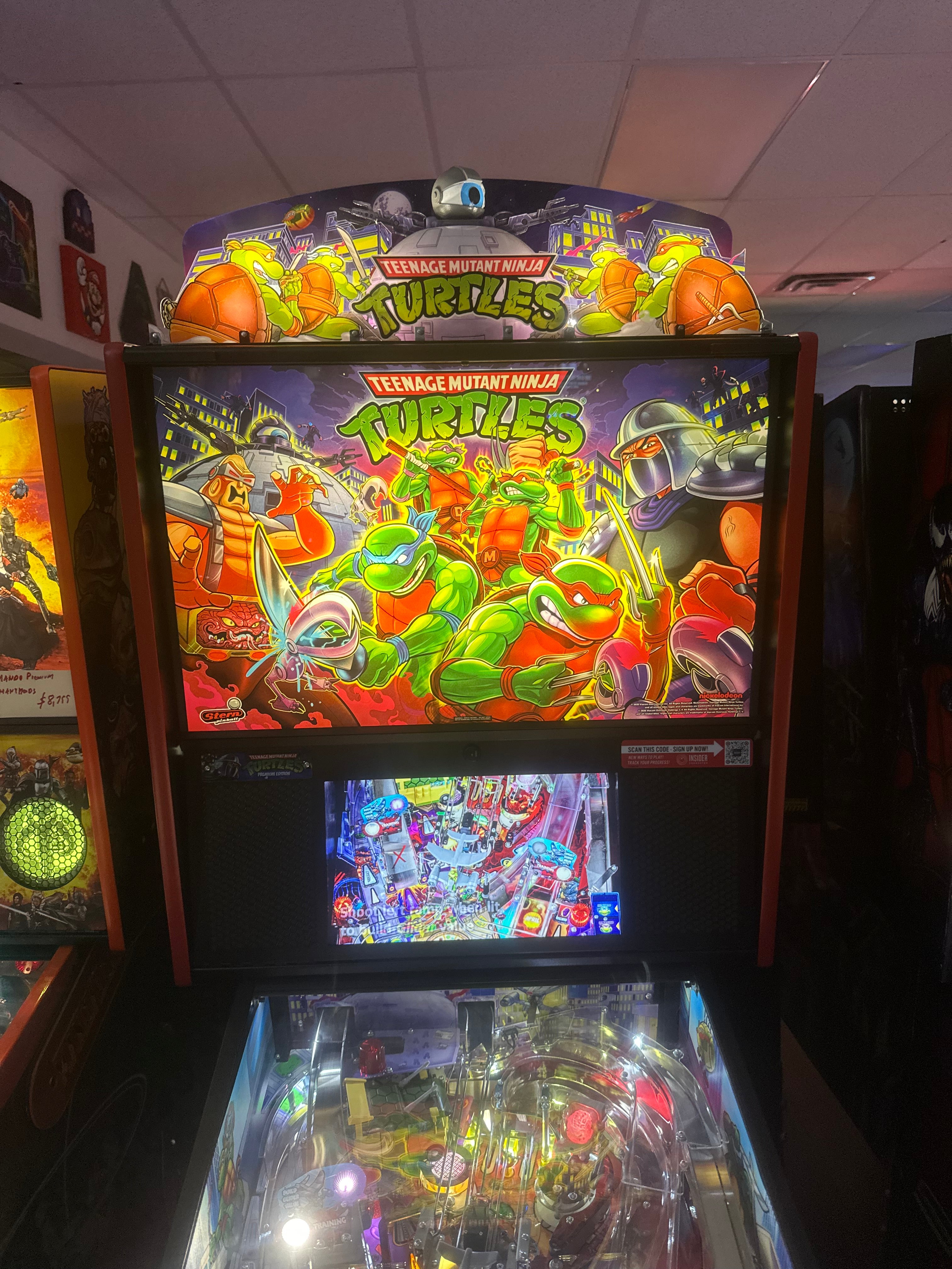 Stern Pinball LOADED Teenage Mutant Ninja Turtles Premium Pinball Machine
