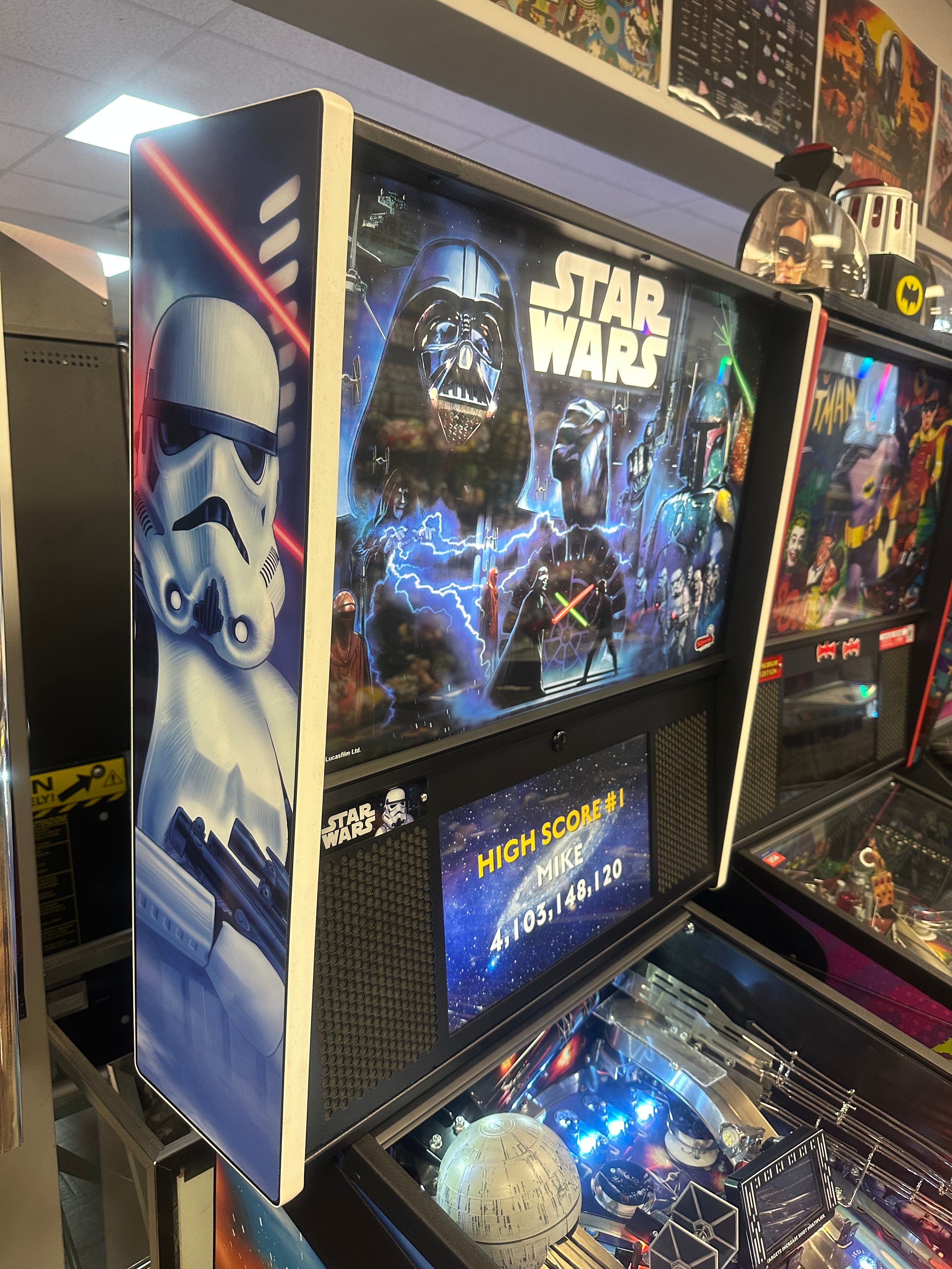 Stern Pinball Star Wars Premium Pinball Machine