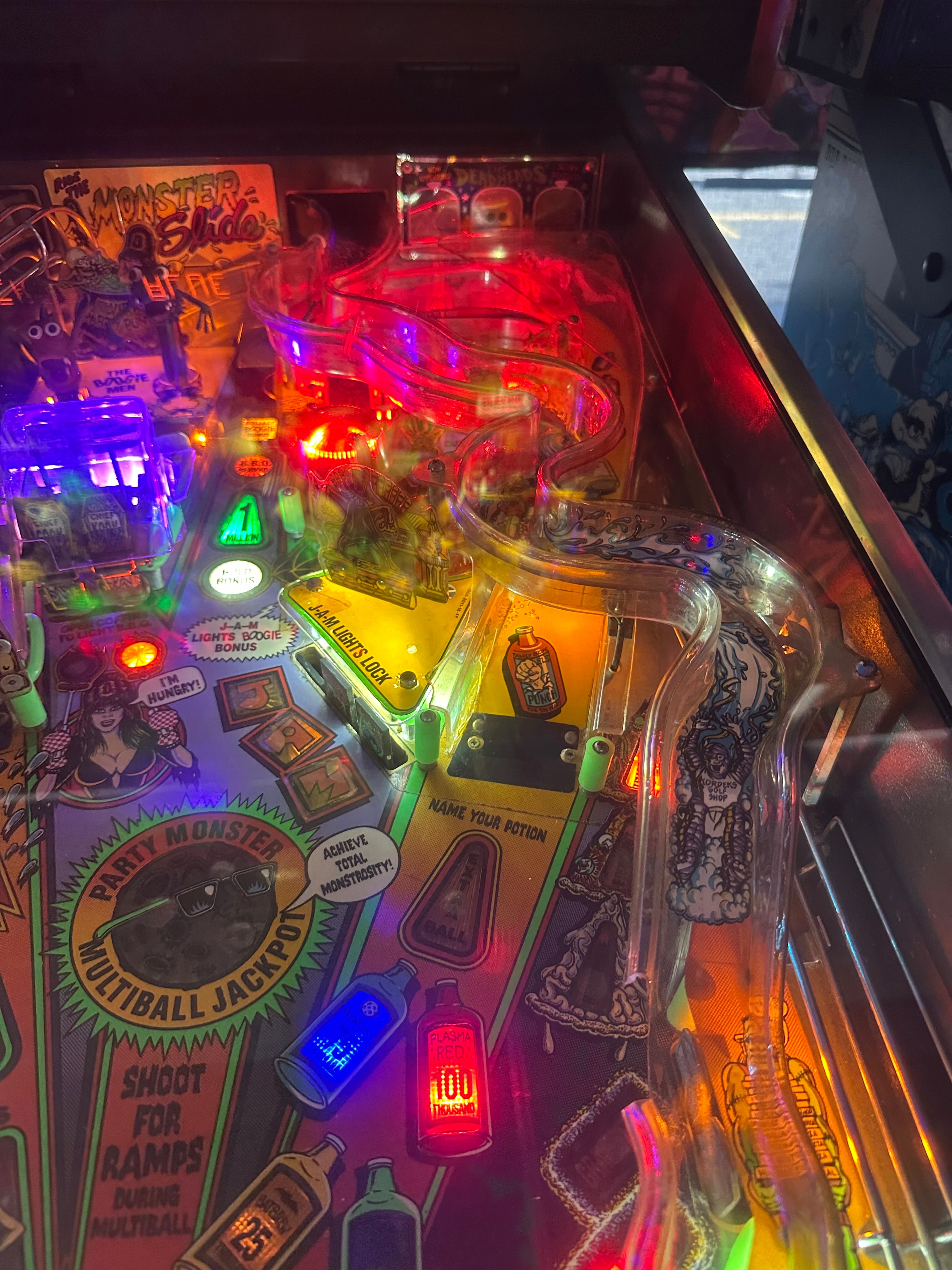 Bally Elvira and the Party Monsters Pinball Machine