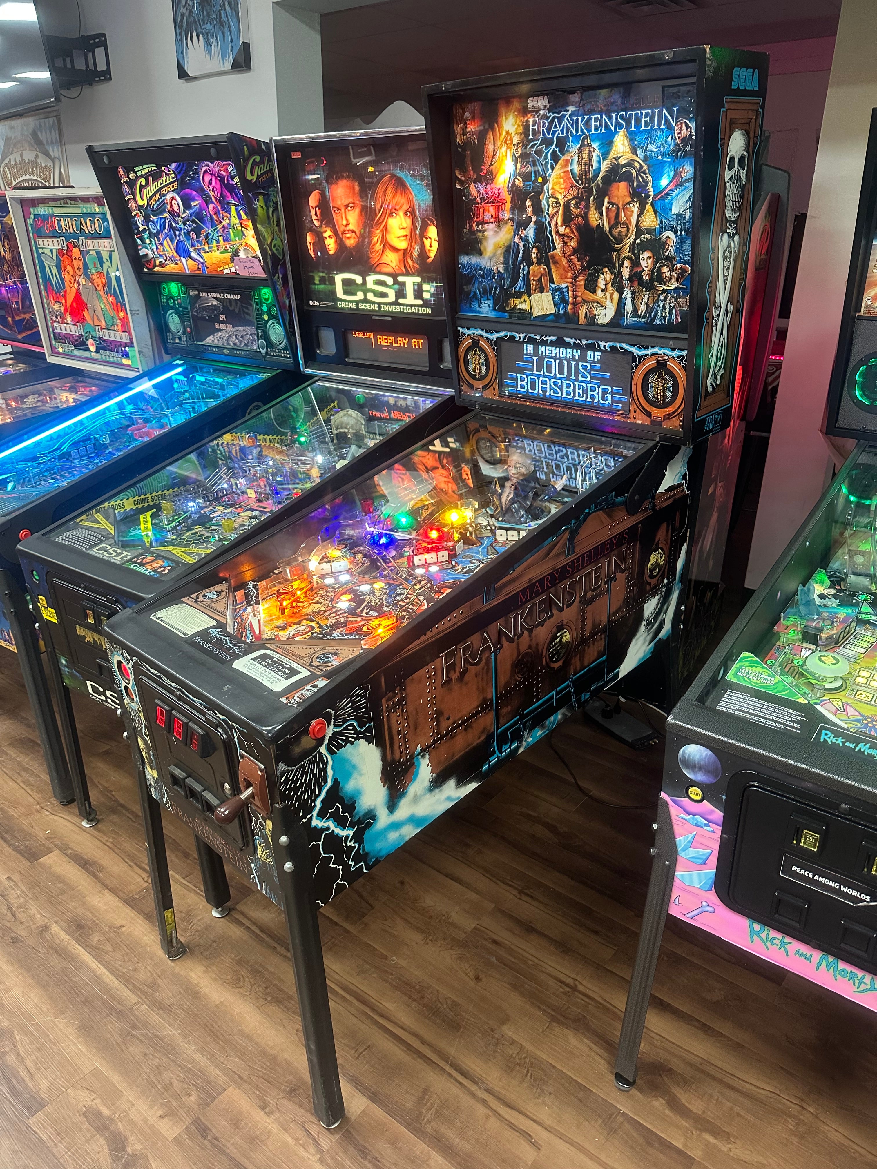 SEGA Mary Shelley's Frankenstein Pinball Machine