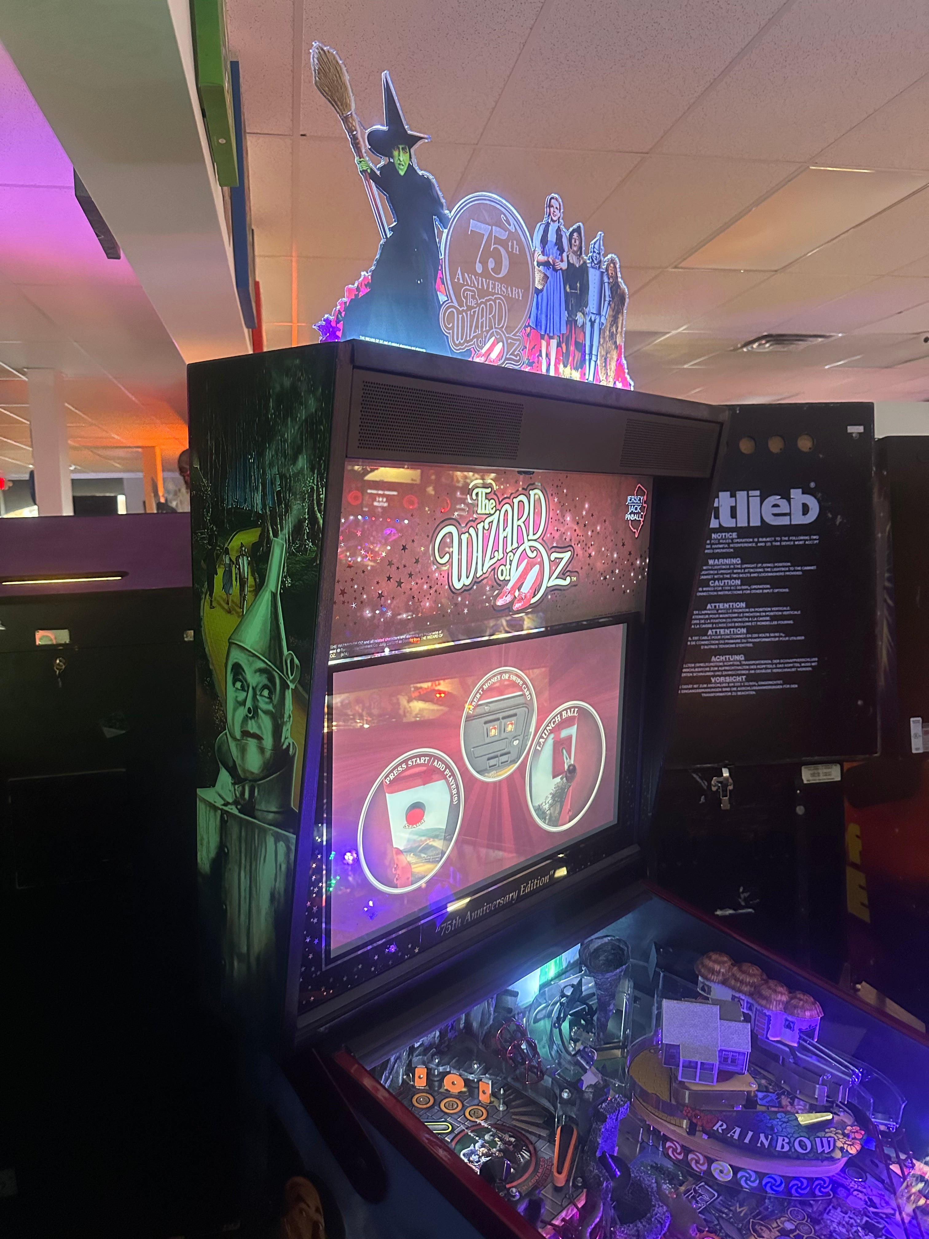 JJP Wizard of Oz 75th Anniversary Ruby Red Edition Pinball Machine