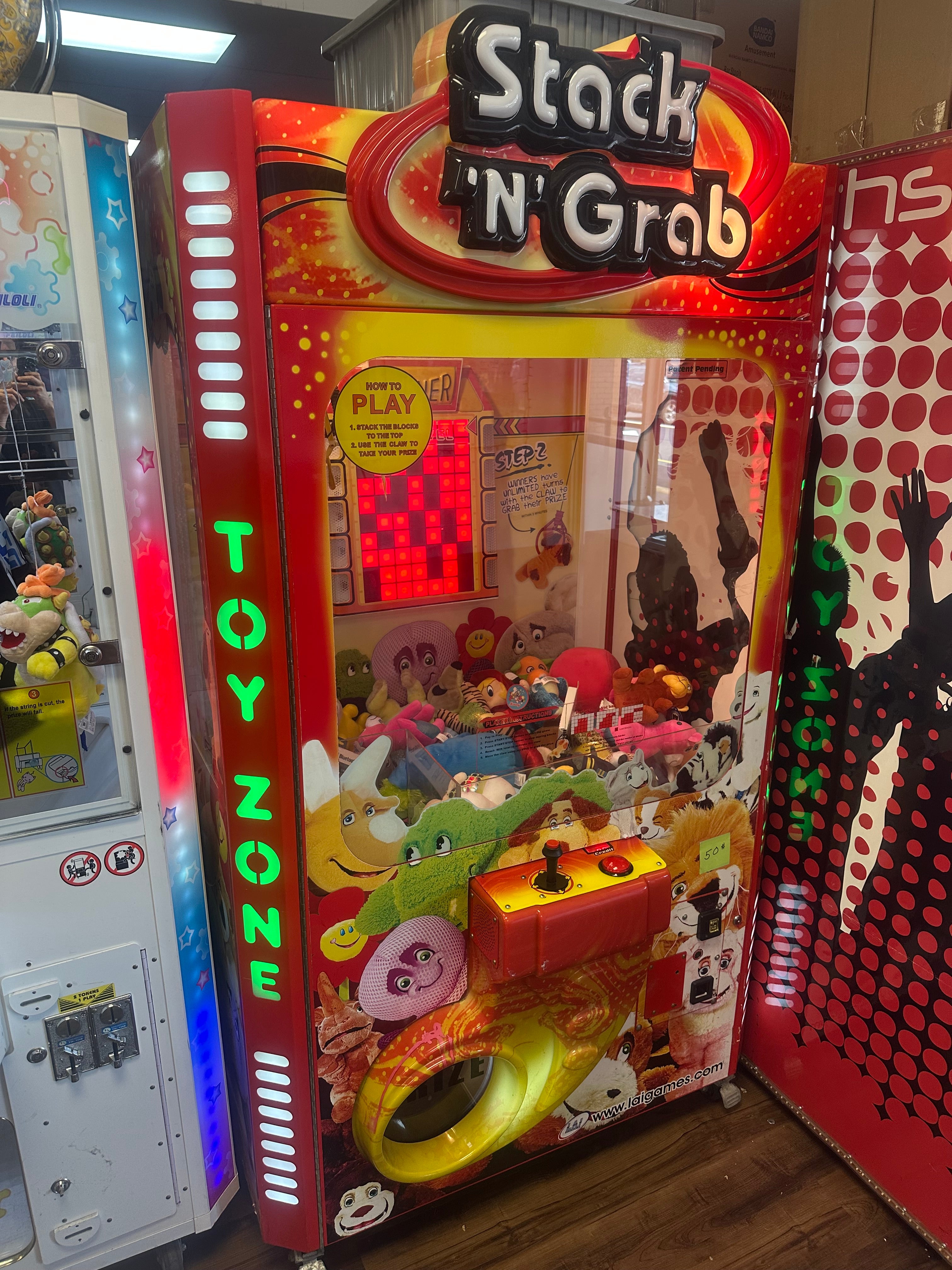 Stack 'N' Grab Claw Machine