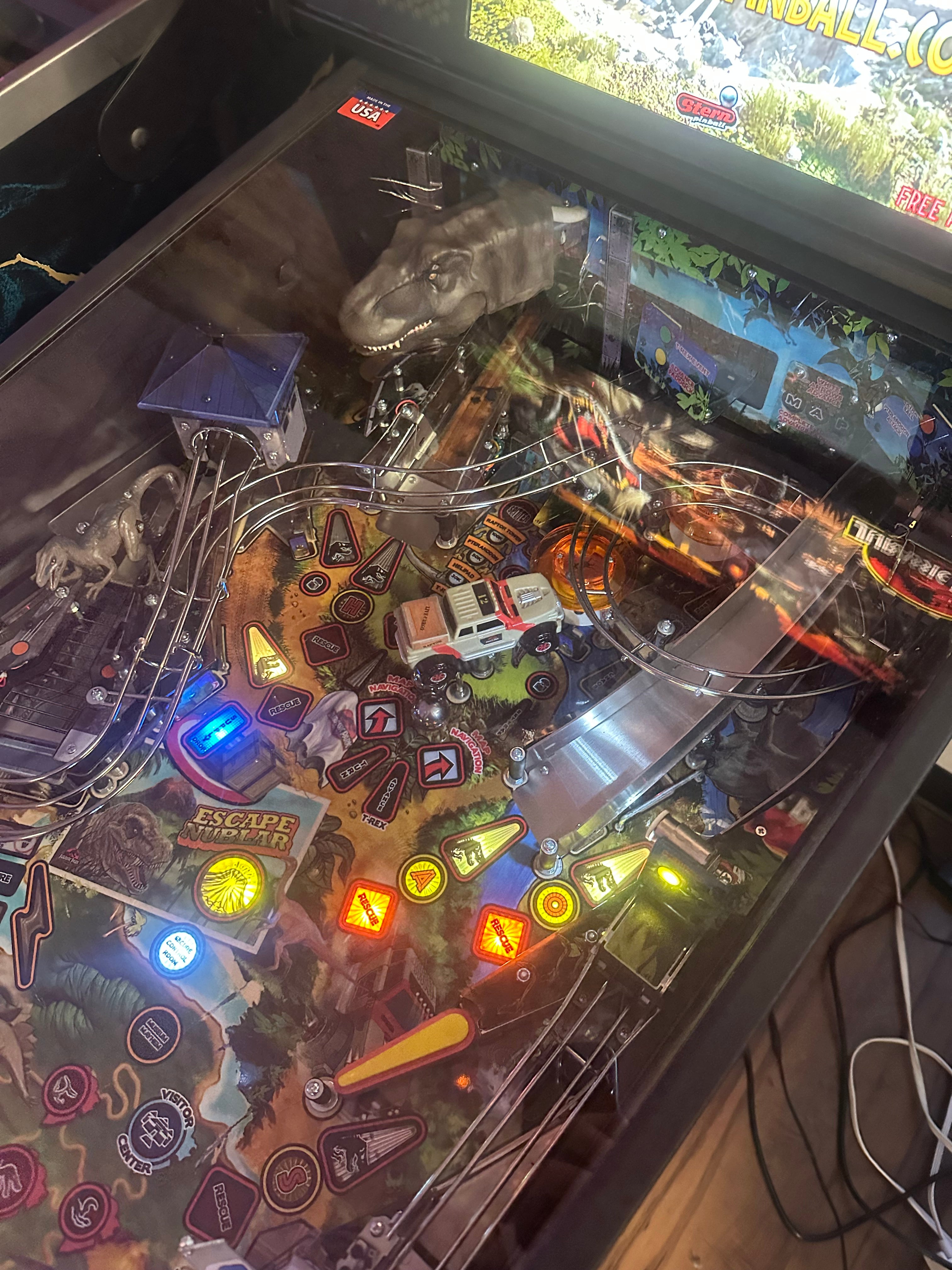 Stern Pinball Jurassic Park Premium Pinball Machine