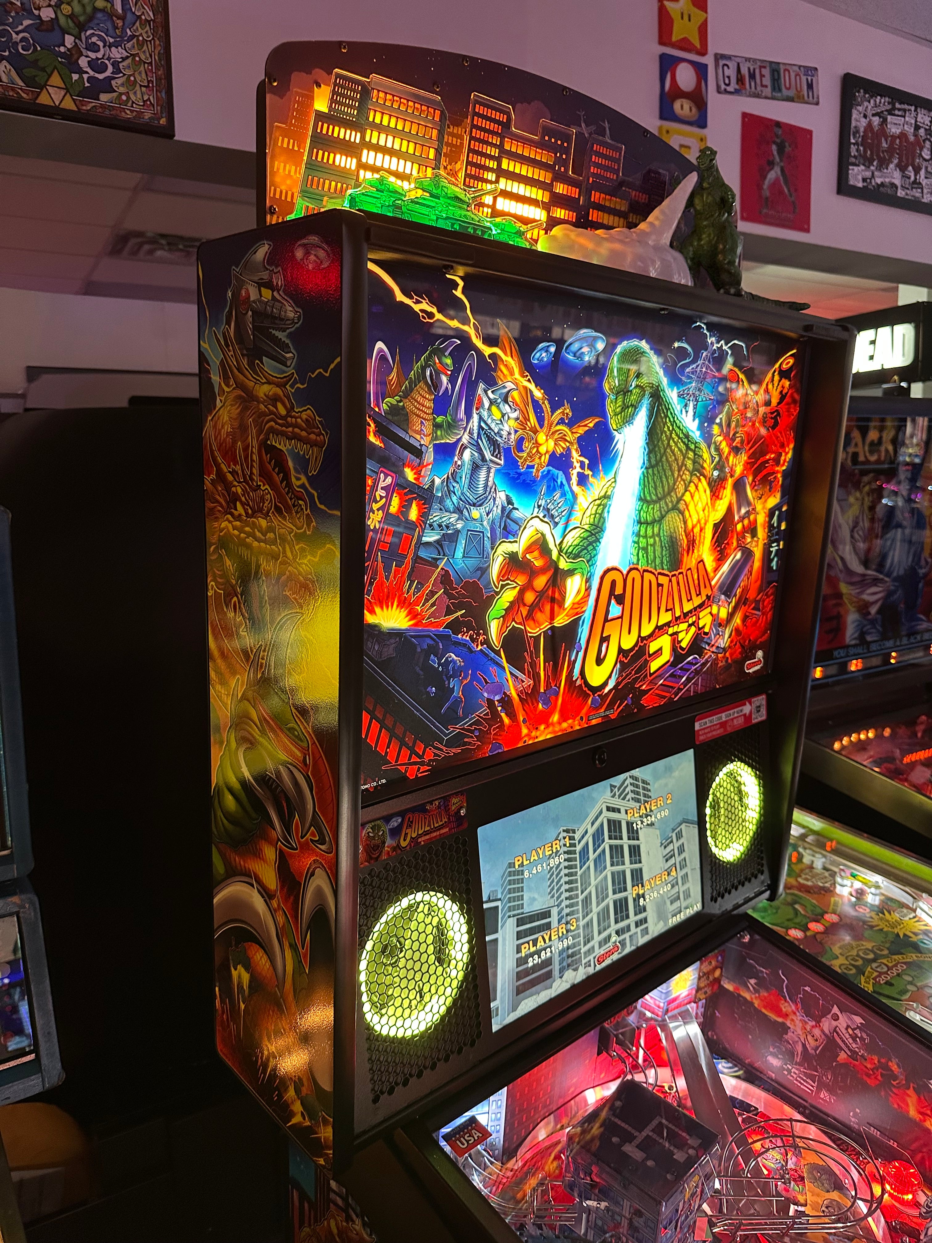 Stern Pinball LOADED Godzilla Pro Pinball Machine with Stern Topper