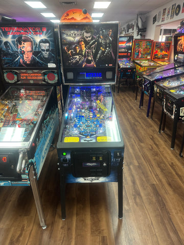 Image of Stern Pinball Batman: The Dark Knight Pinball Machine