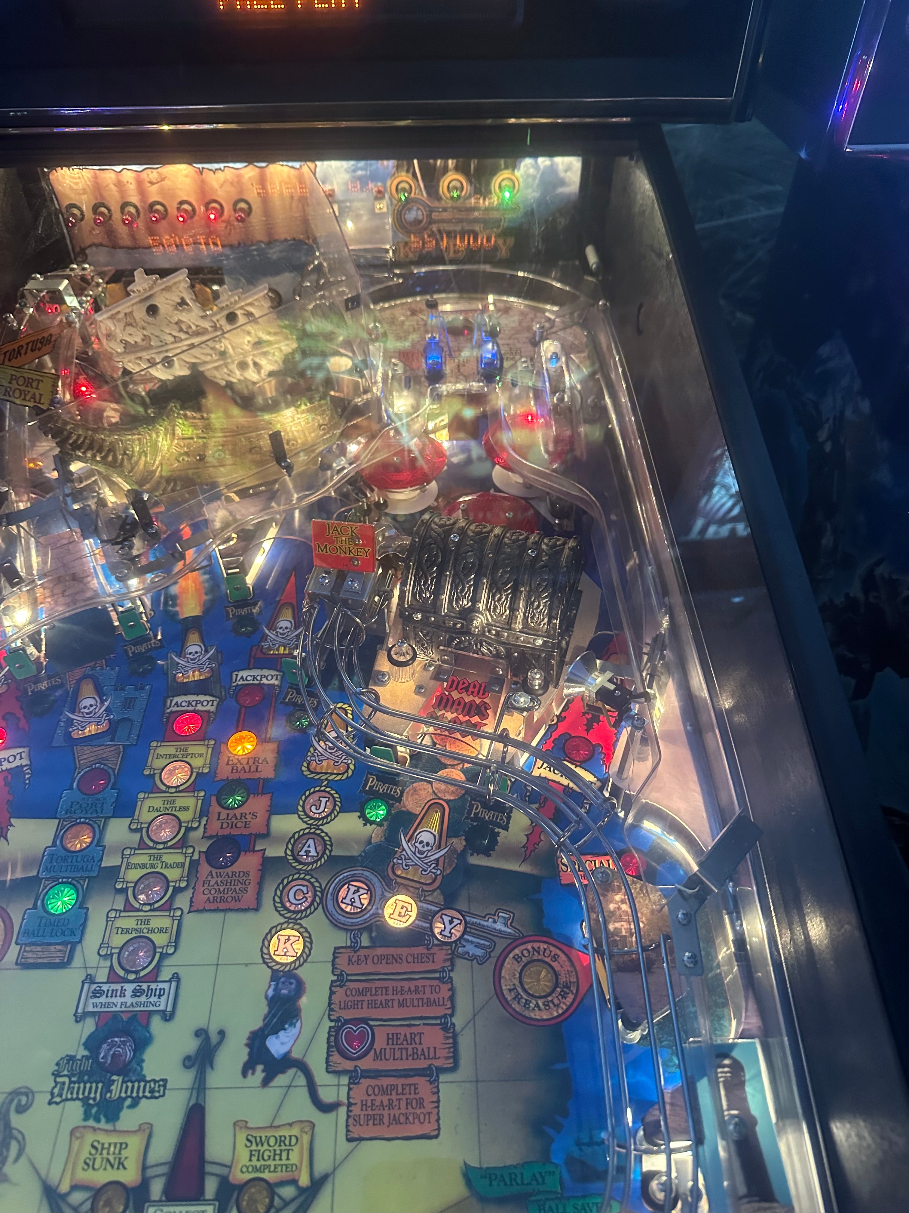 Stern Pinball Pirates of the Caribbean Pinball Machine