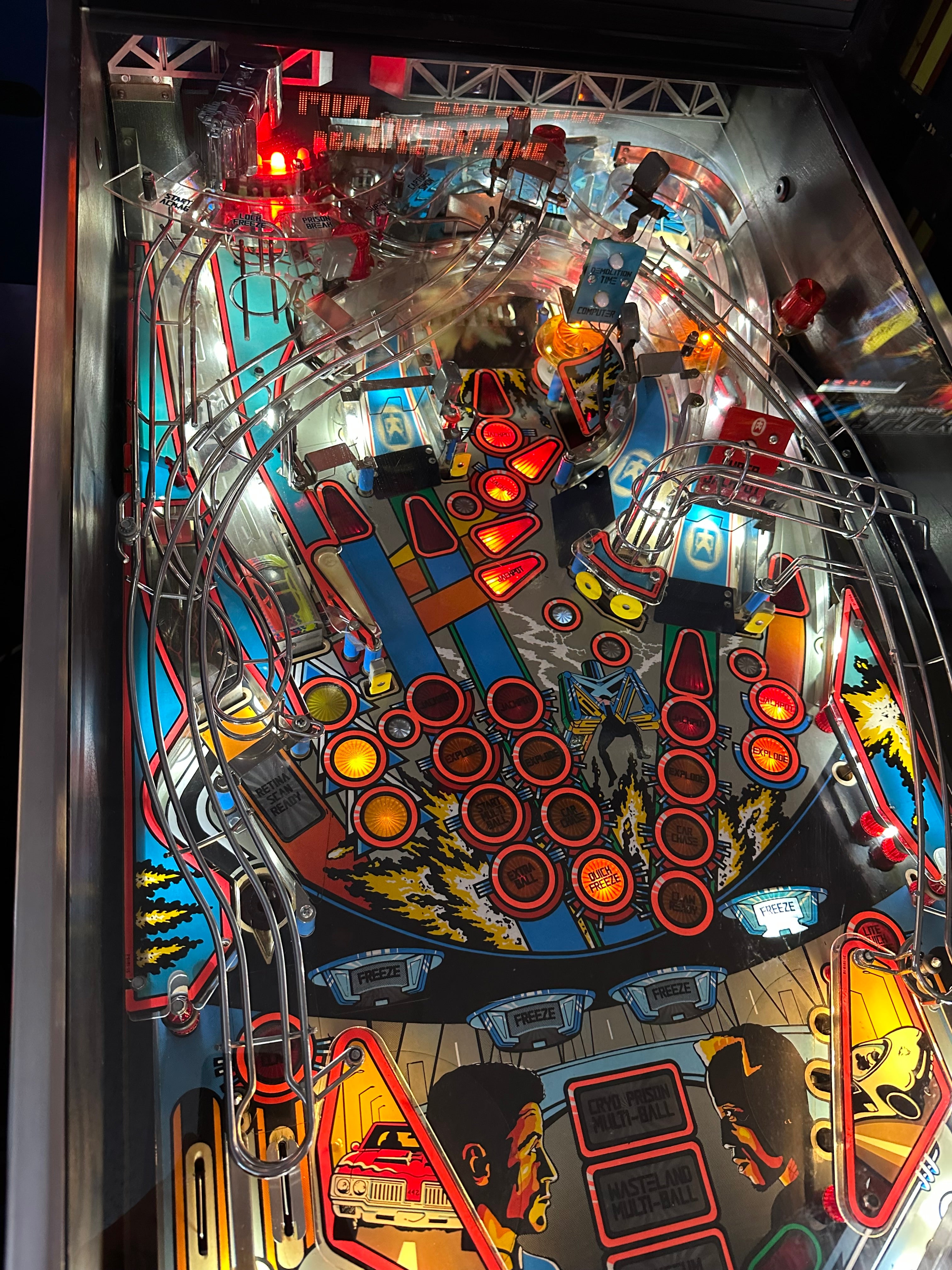 Williams Demolition Man Pinball Machine