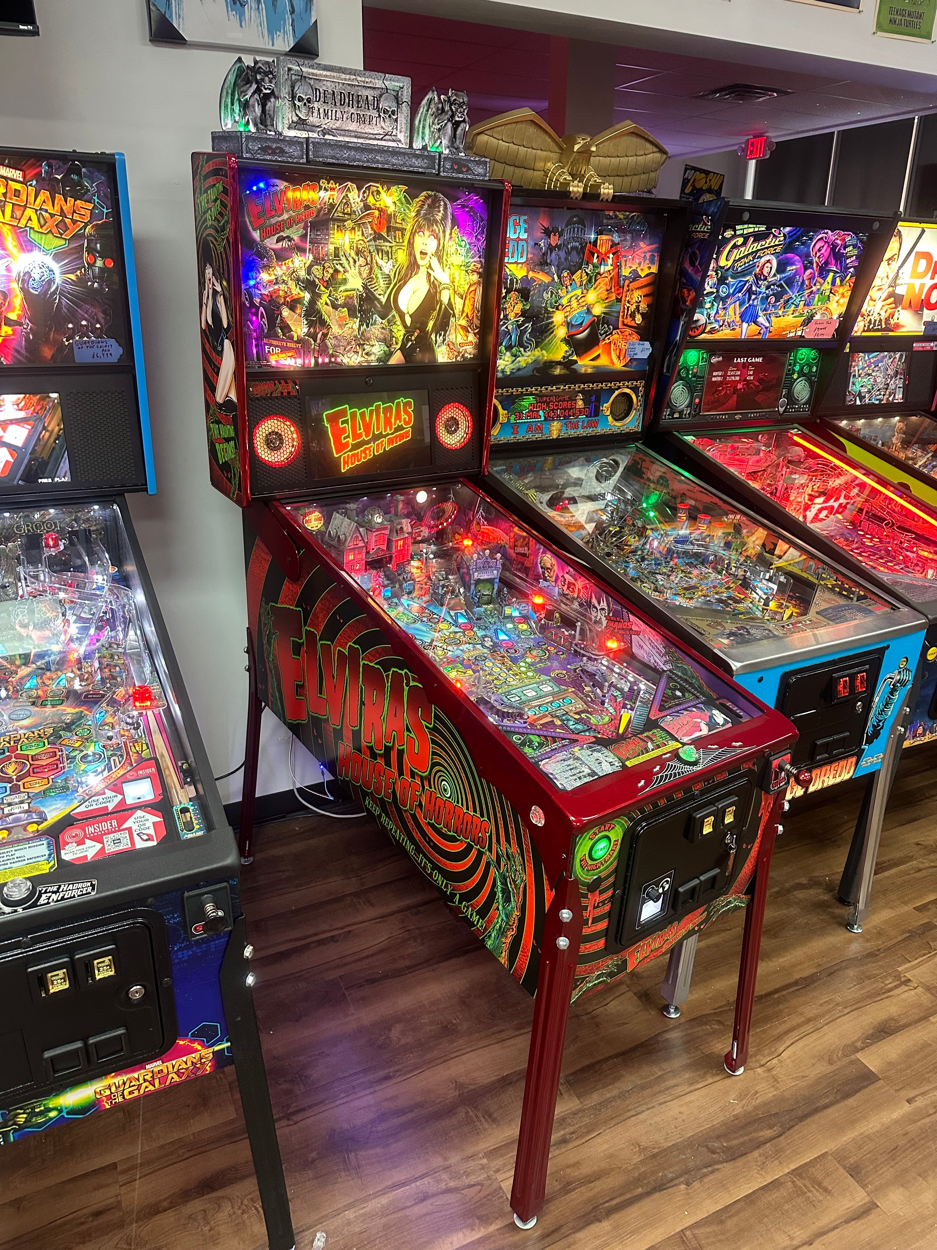 Stern Pinball LOADED Elvira's House of Horrors Premium Pinball Machine