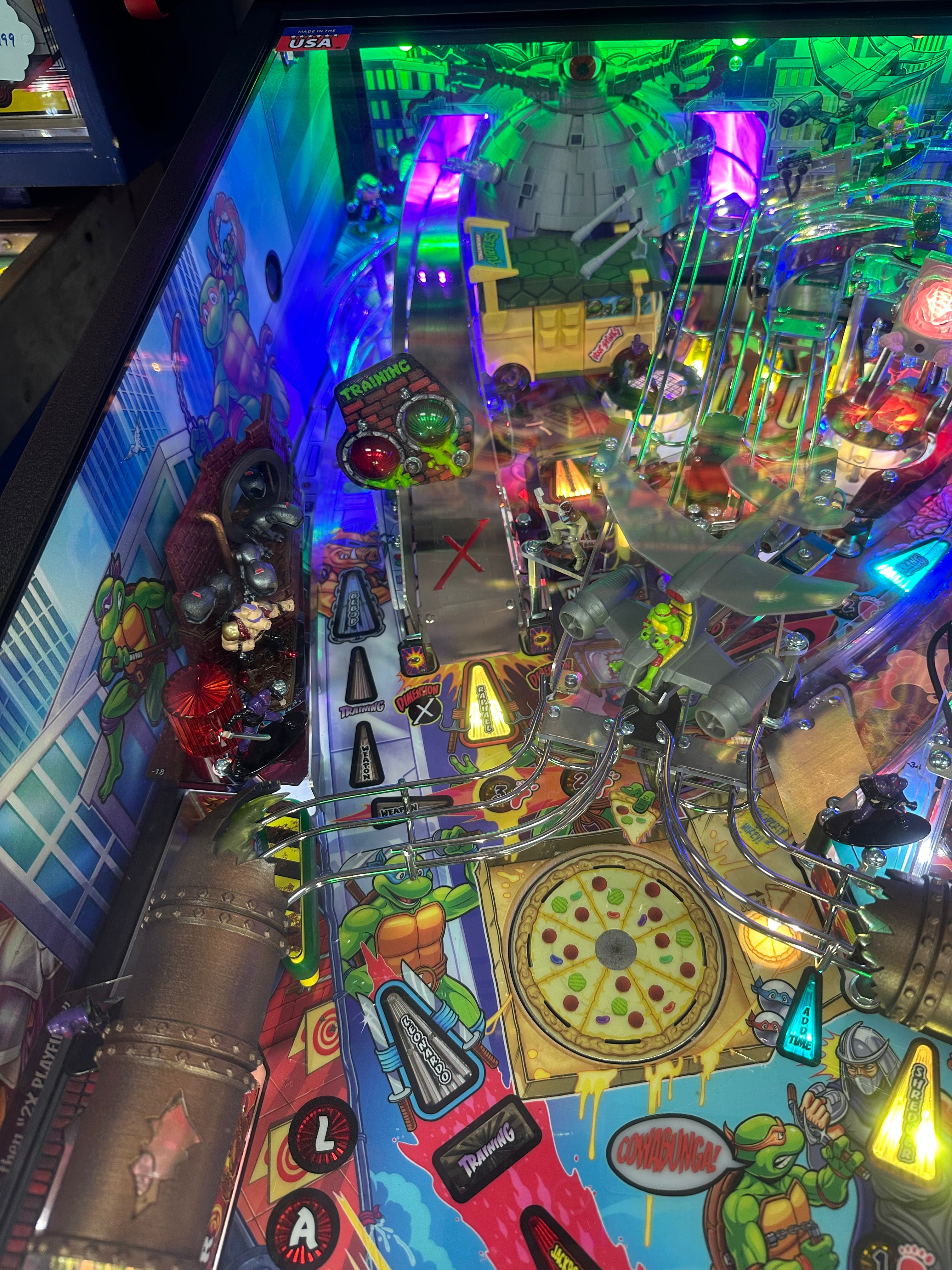 Stern Pinball LOADED Teenage Mutant Ninja Turtles Premium Pinball Machine